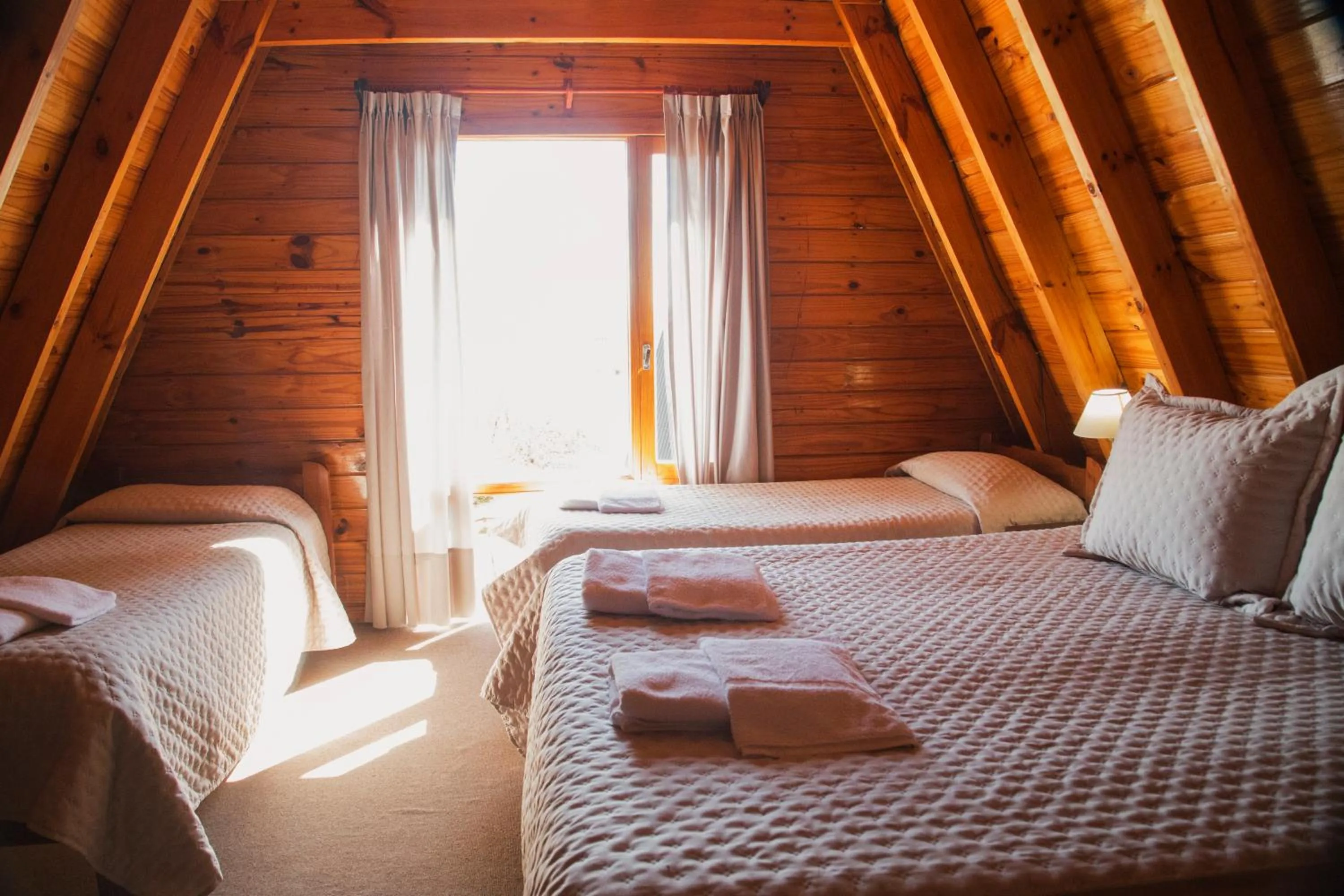 Bed in Cabañas Nevis, excelente ubicación