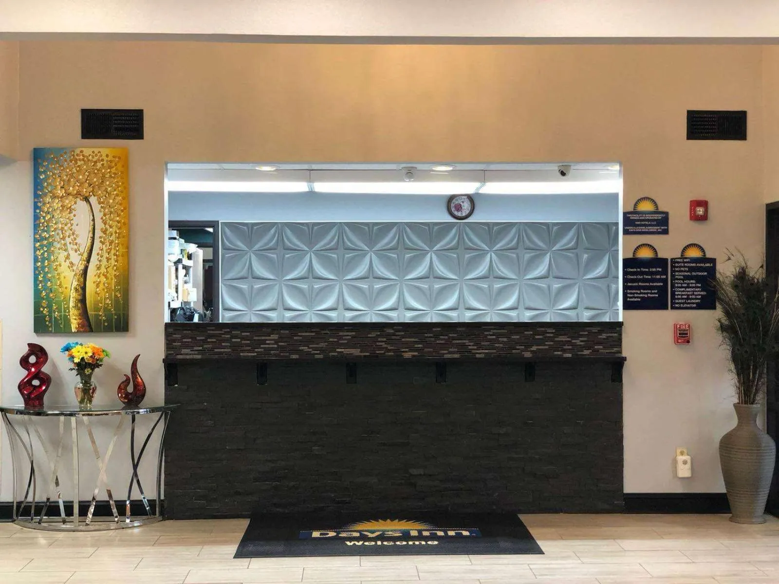 Lobby or reception in Days Inn by Wyndham Mauldin/Greenville