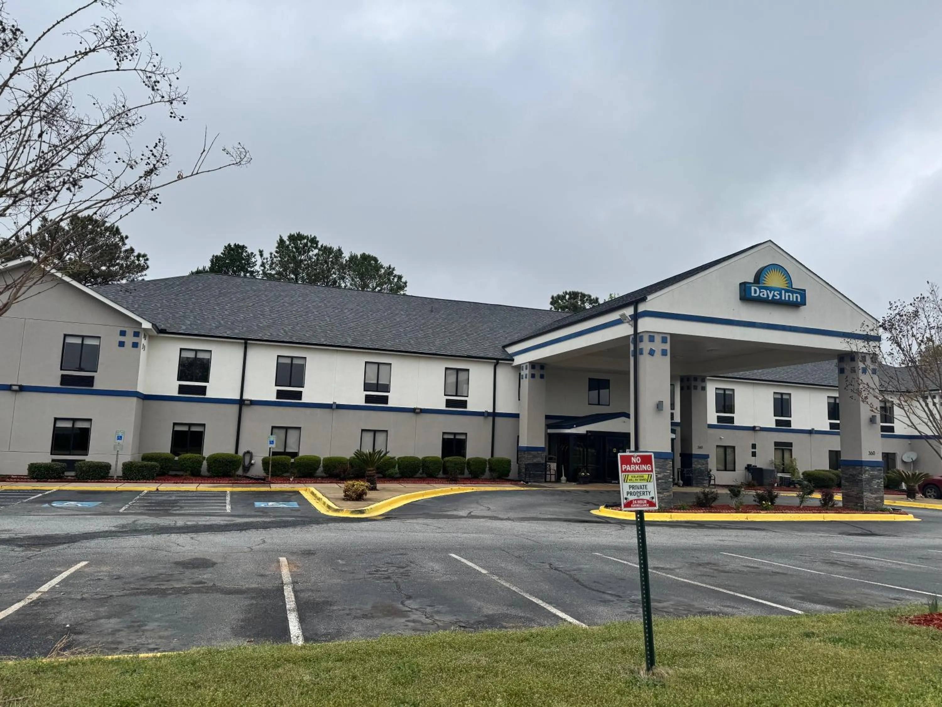 Property building in Days Inn by Wyndham Mauldin/Greenville