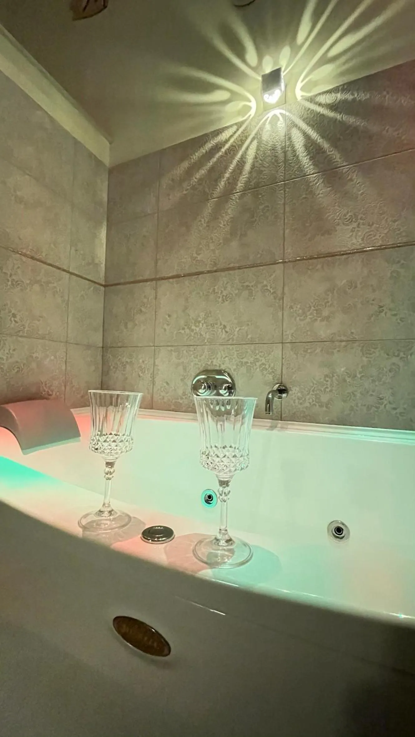 Hot Tub in ManfredoniaJacuzzi