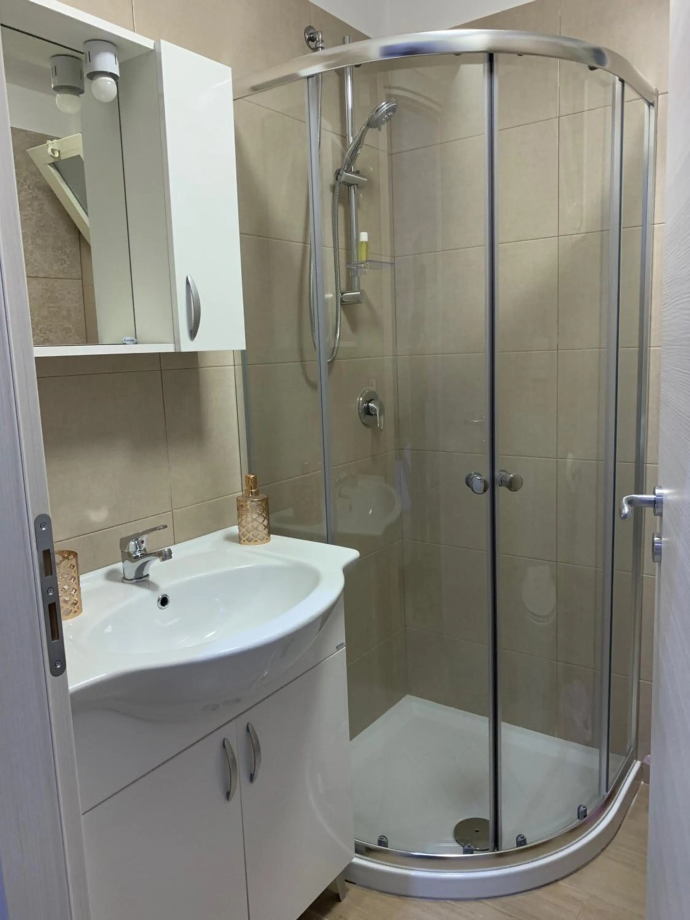 Bathroom in ManfredoniaJacuzzi