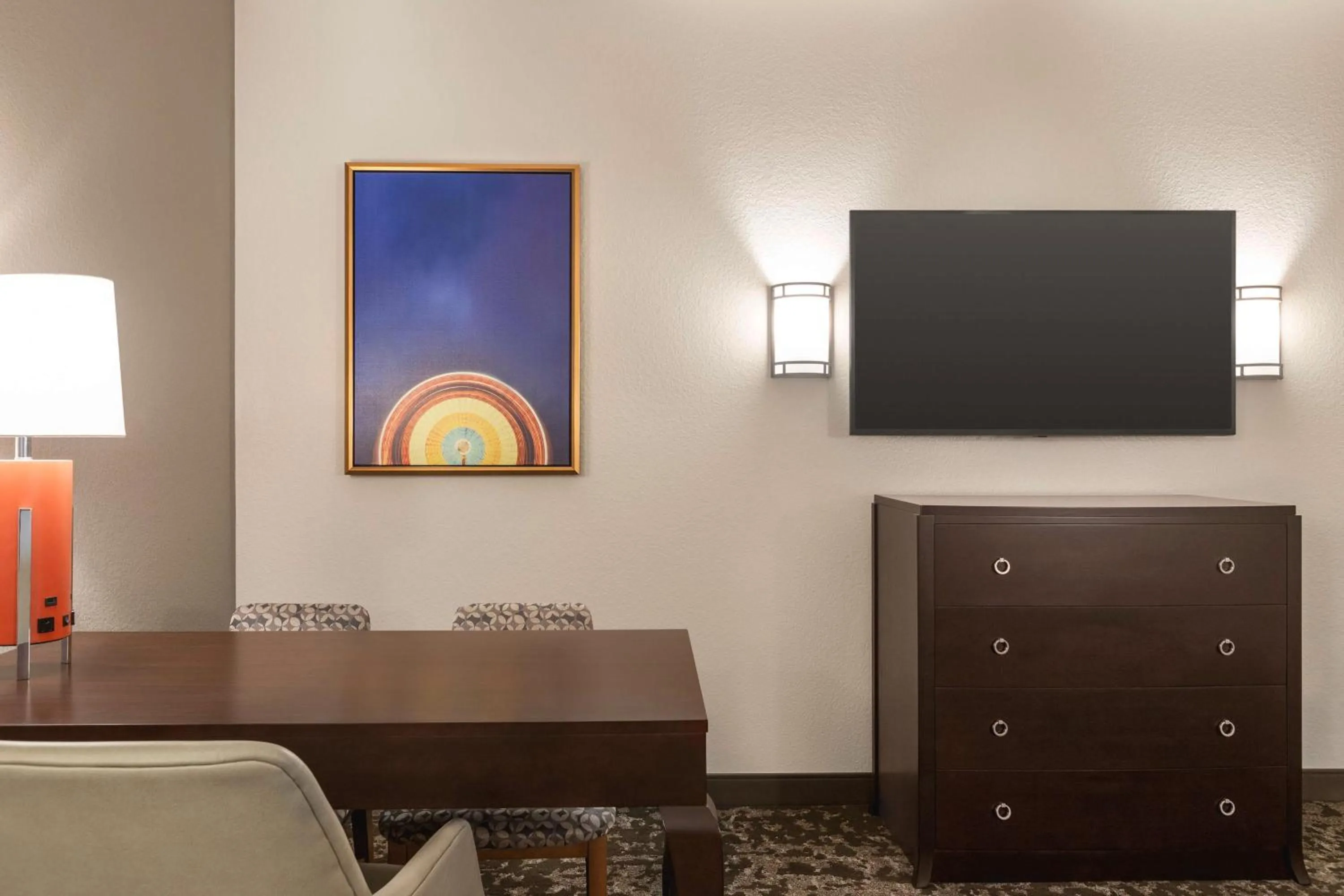 Bedroom in Embassy Suites by Hilton Orlando Lake Buena Vista South