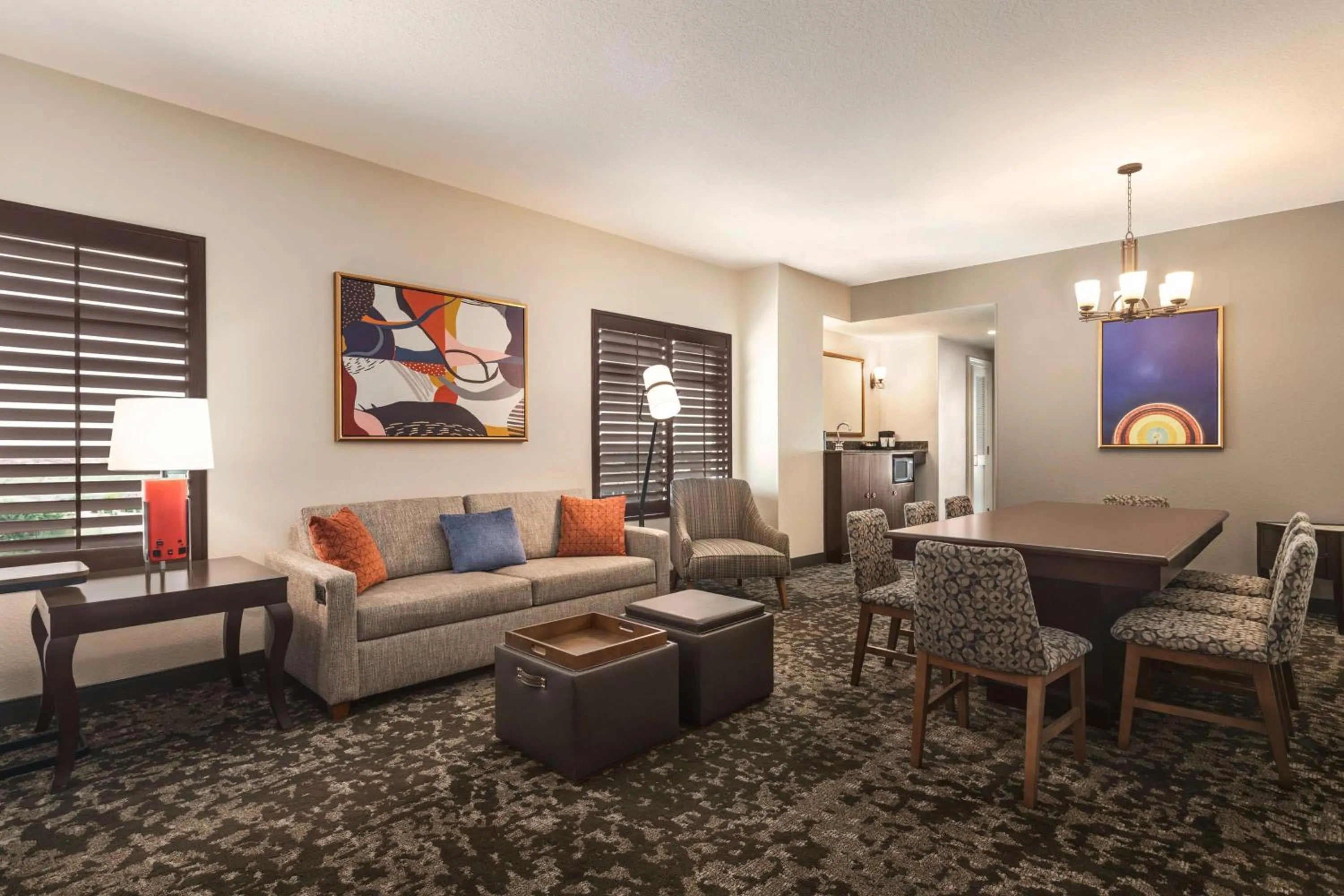 Living room in Embassy Suites by Hilton Orlando Lake Buena Vista South