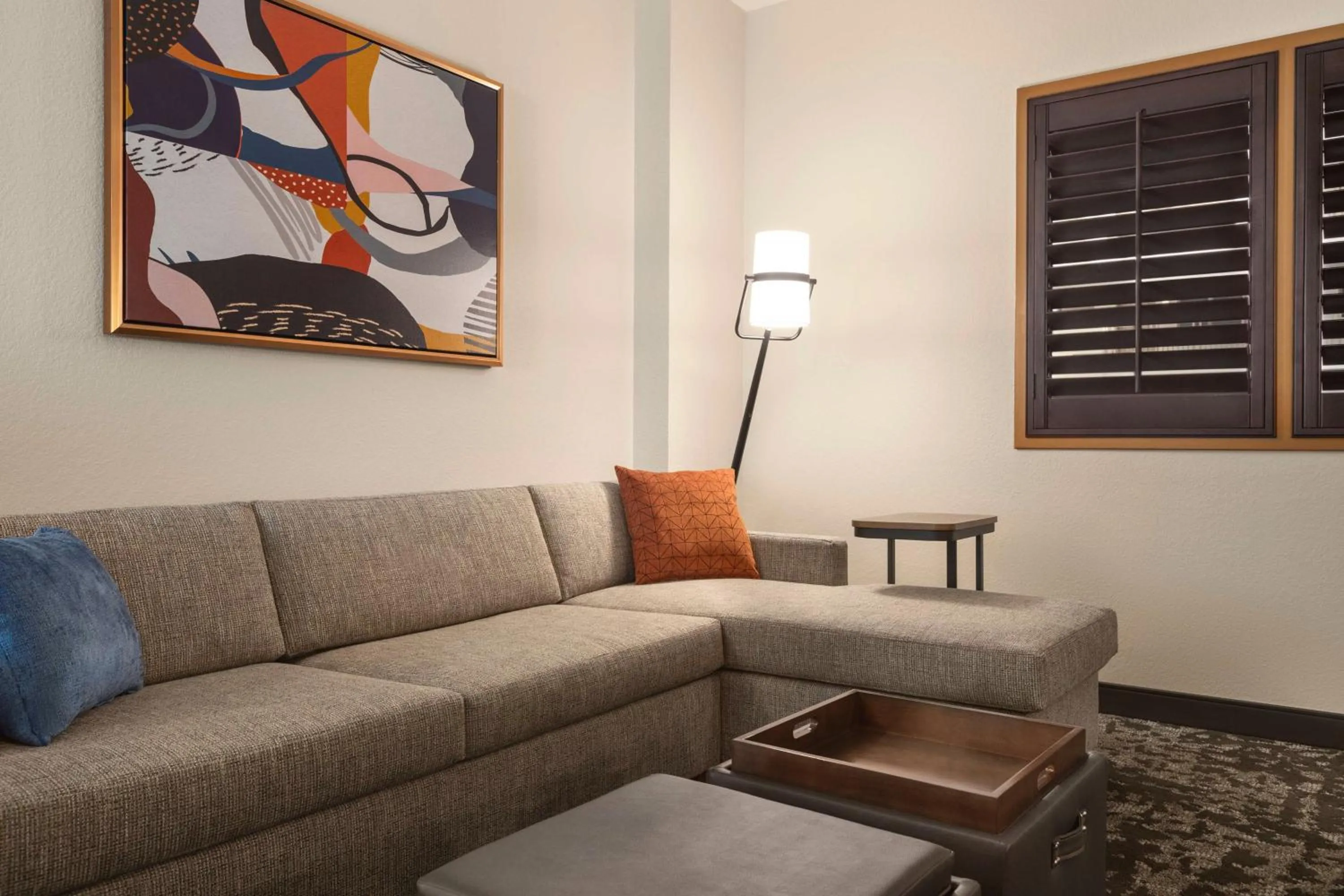 Living room in Embassy Suites by Hilton Orlando Lake Buena Vista South