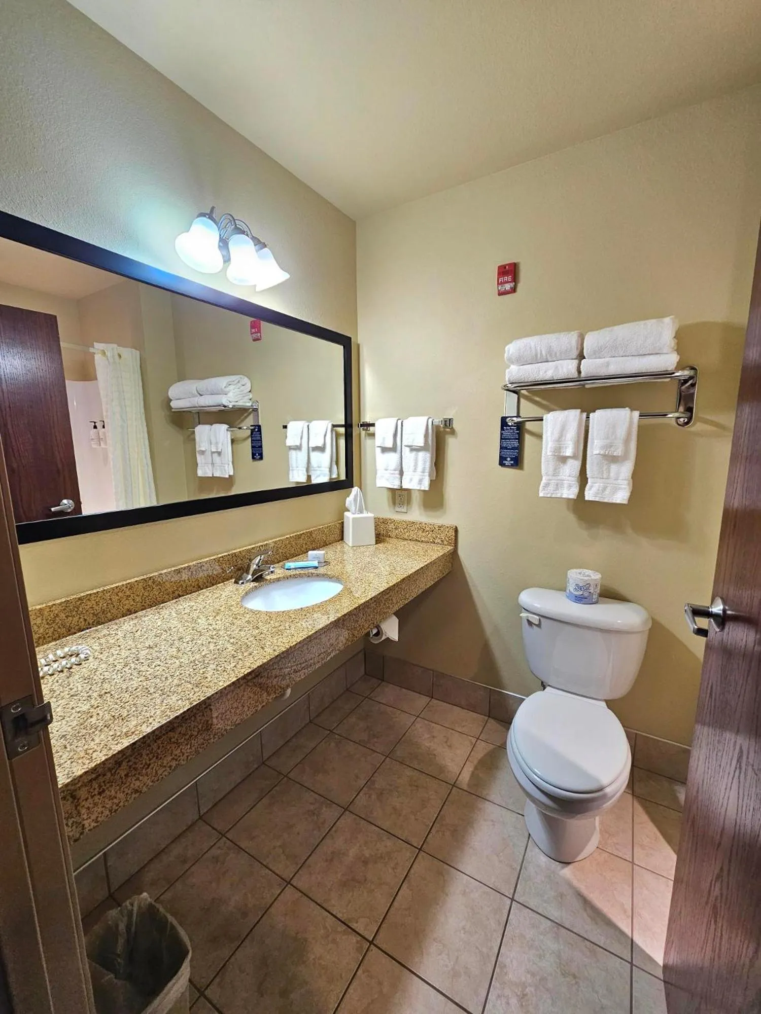 Bathroom in Cobblestone Inn & Suites - Clintonville