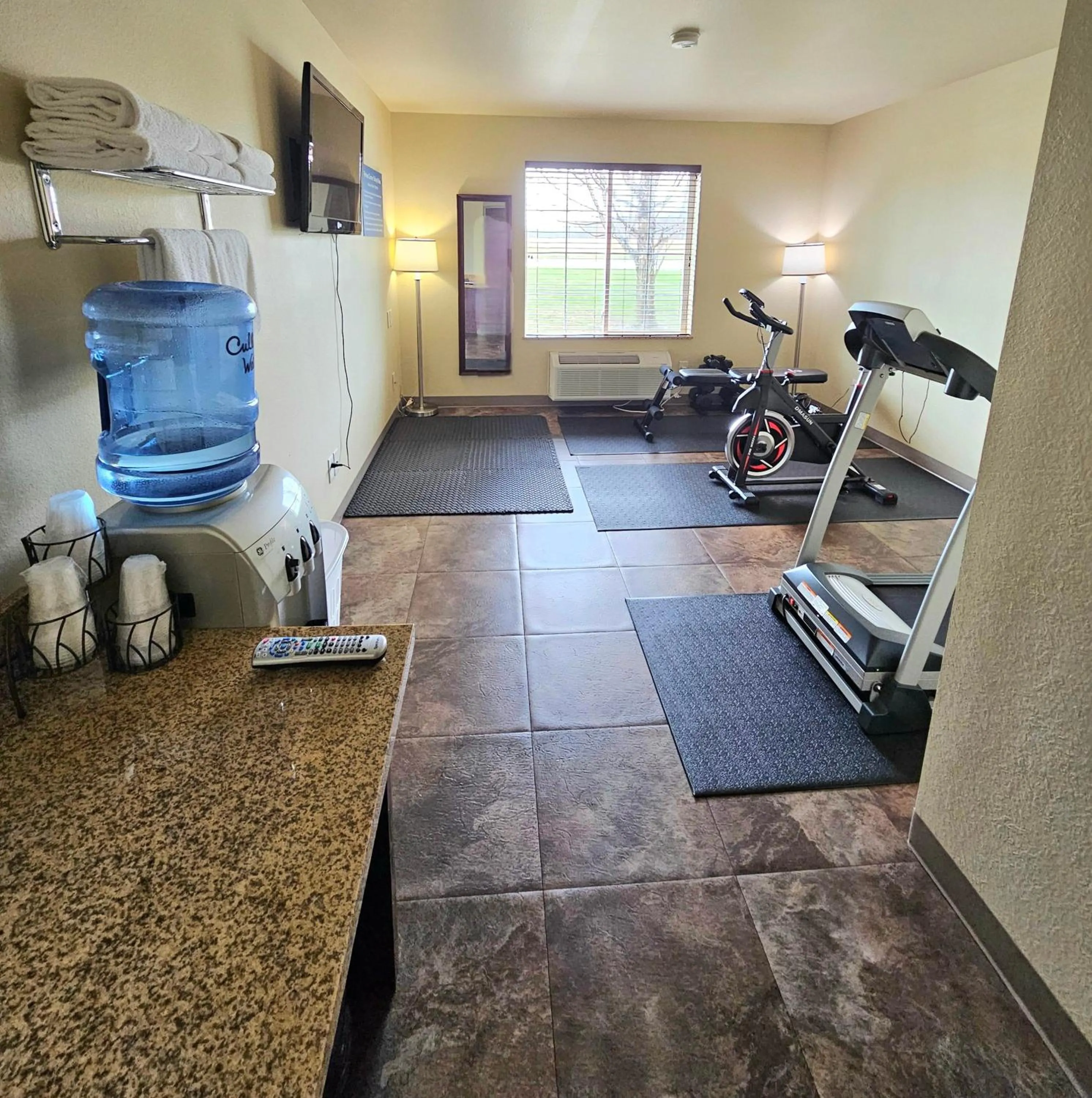 Fitness centre/facilities in Cobblestone Inn & Suites - Clintonville