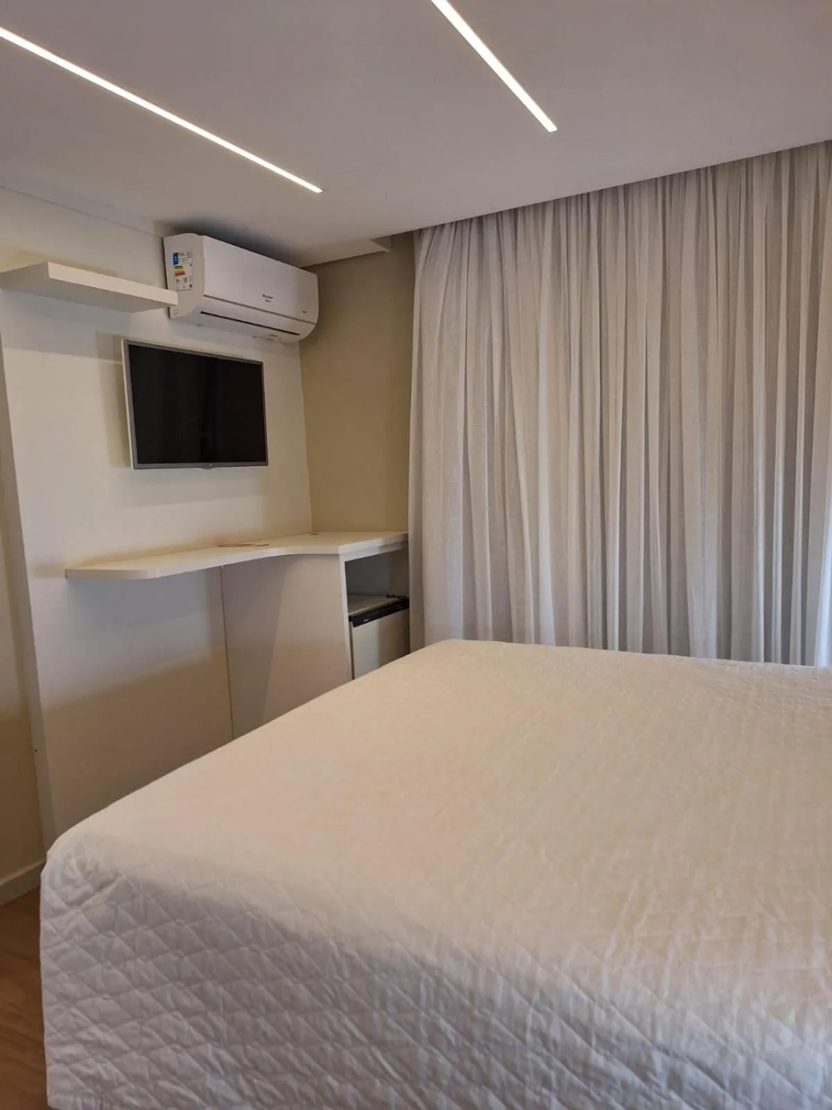 Bed in VOA Plazza Hotel