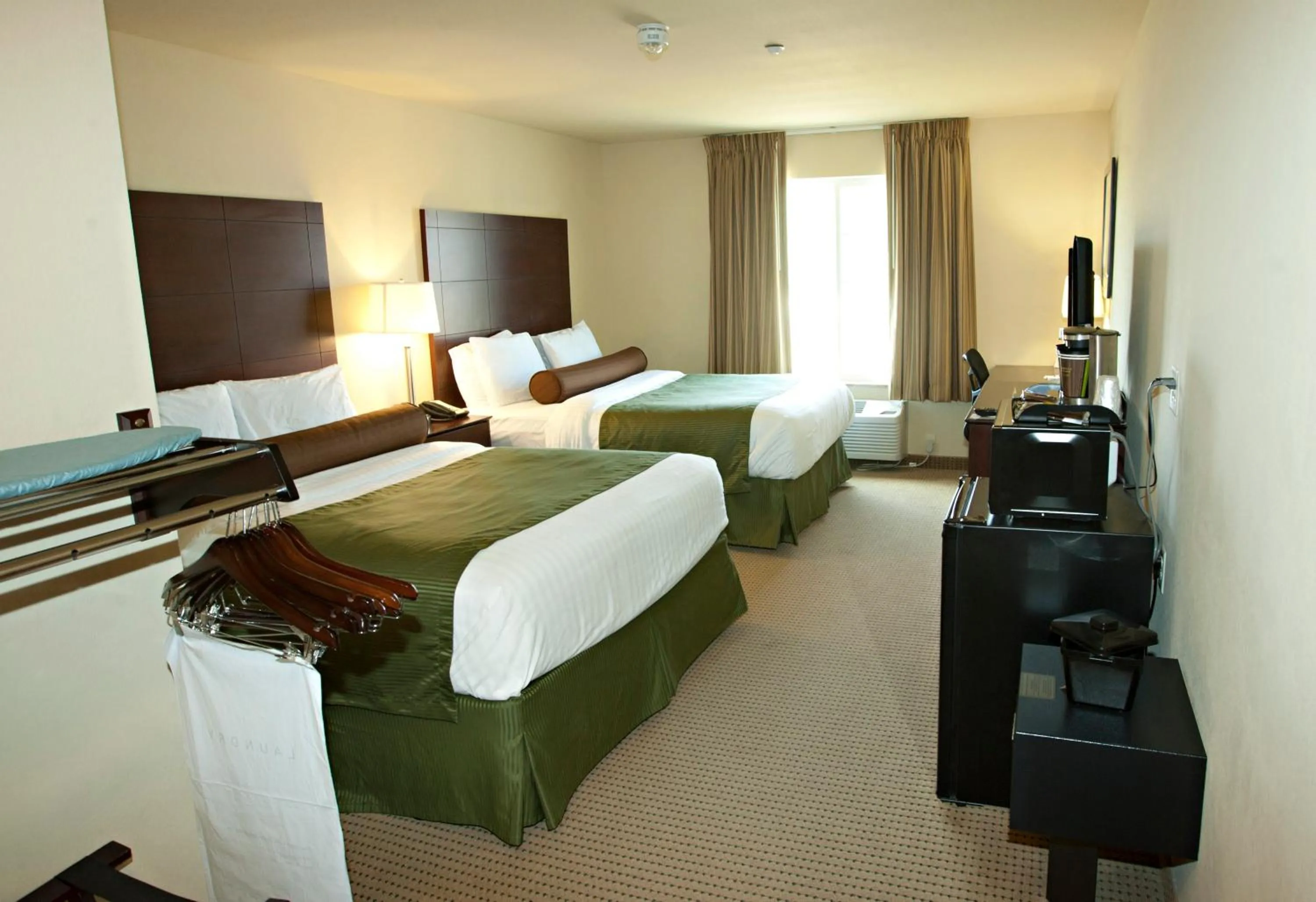 Bedroom, Bed in Cobblestone Inn & Suites - Langdon