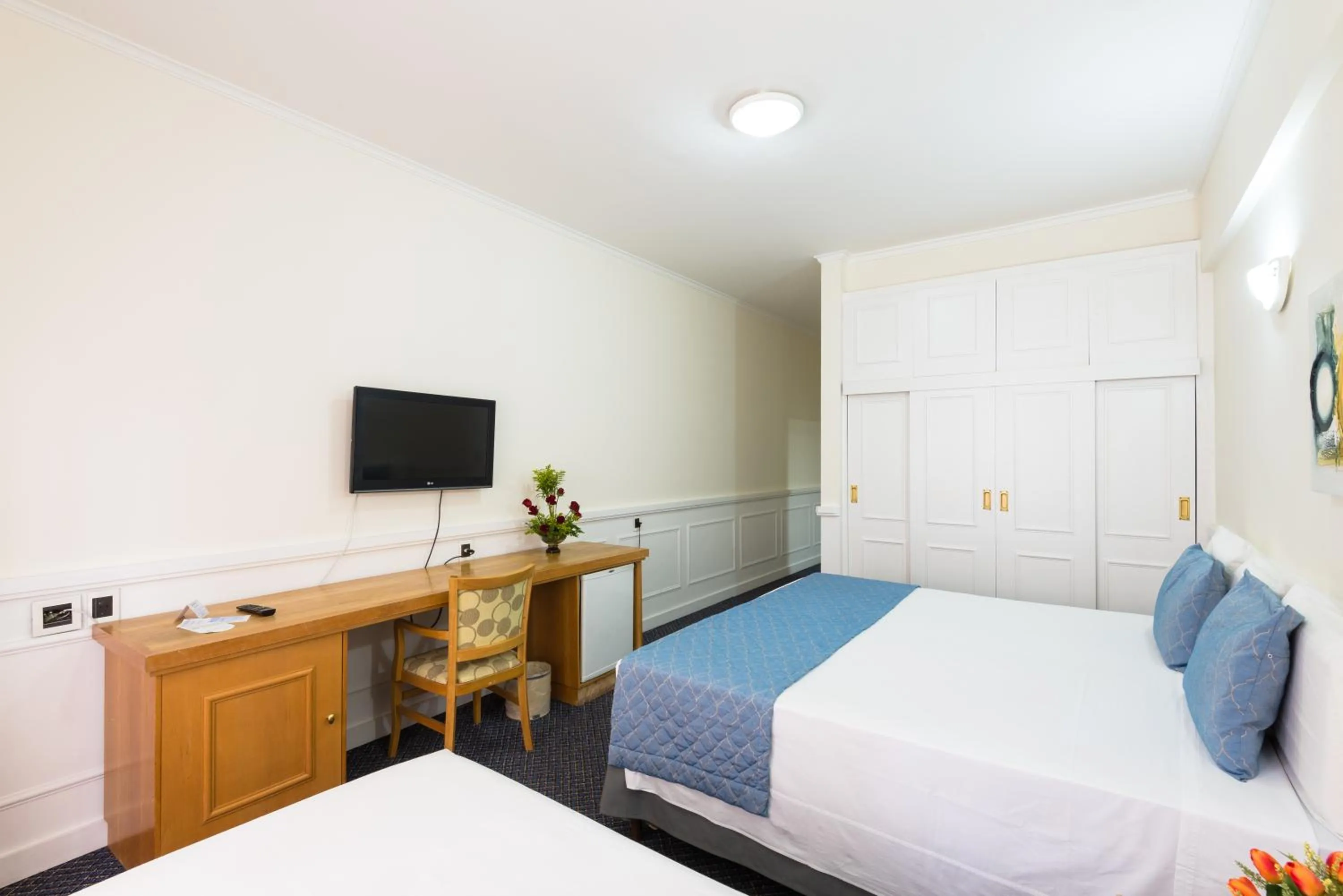 Photo of the whole room, Bed in Hotel Guarany