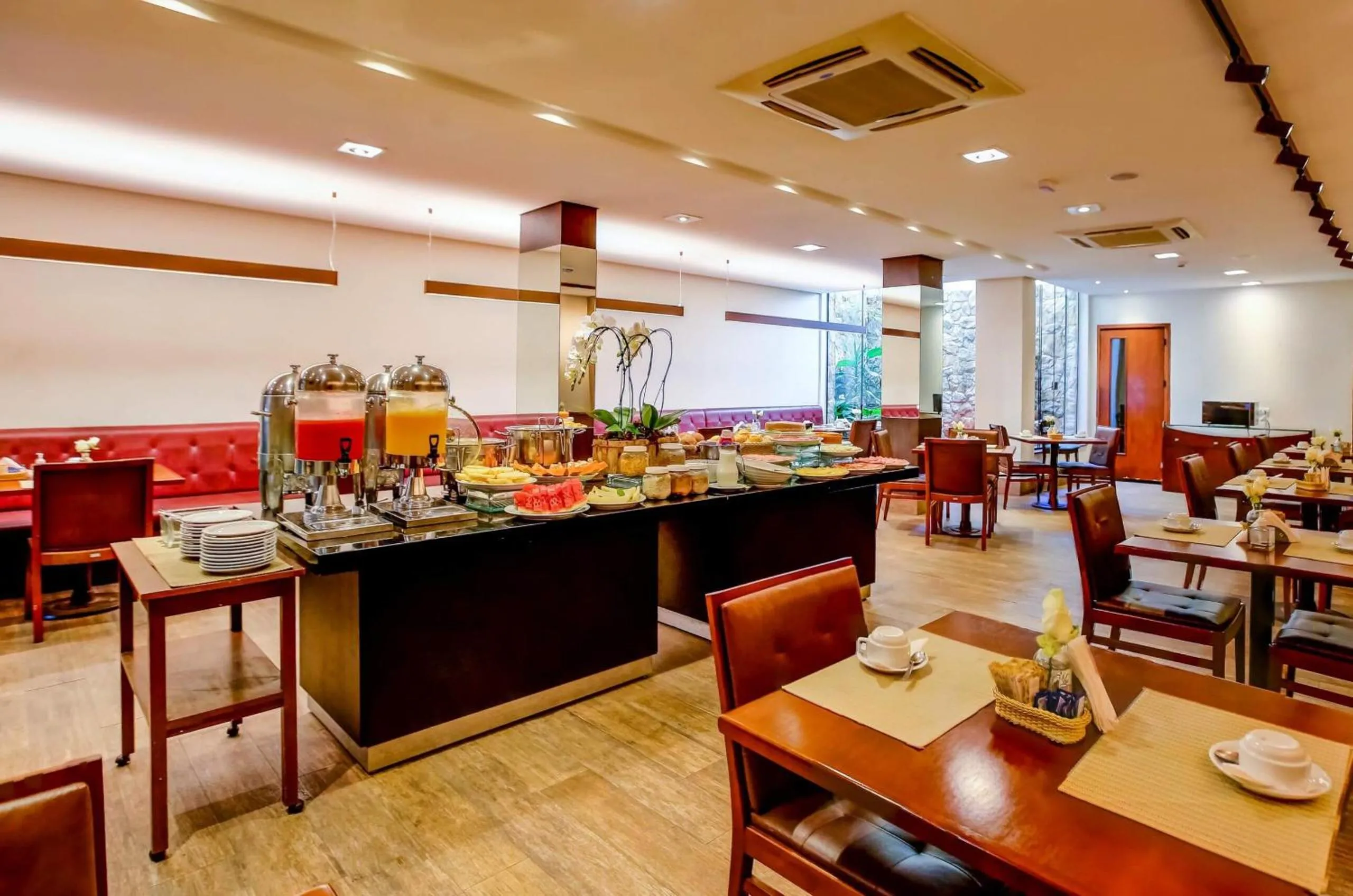 Restaurant/places to eat in Cordilheira Hotel