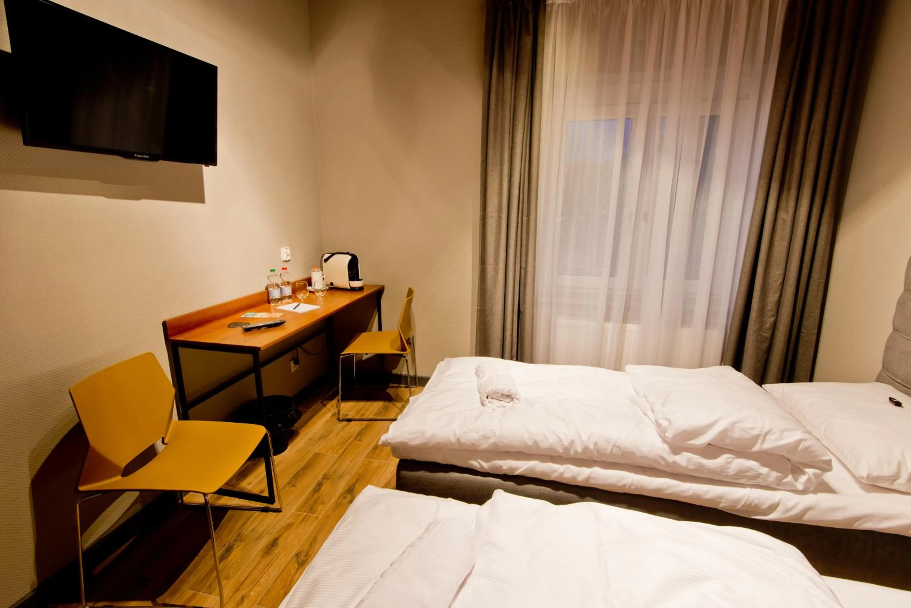 Photo of the whole room, Bed in ApartHotel I SORAU