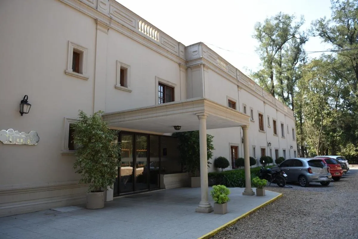 Facade/entrance in Howard Johnson Resort & Spa Escobar