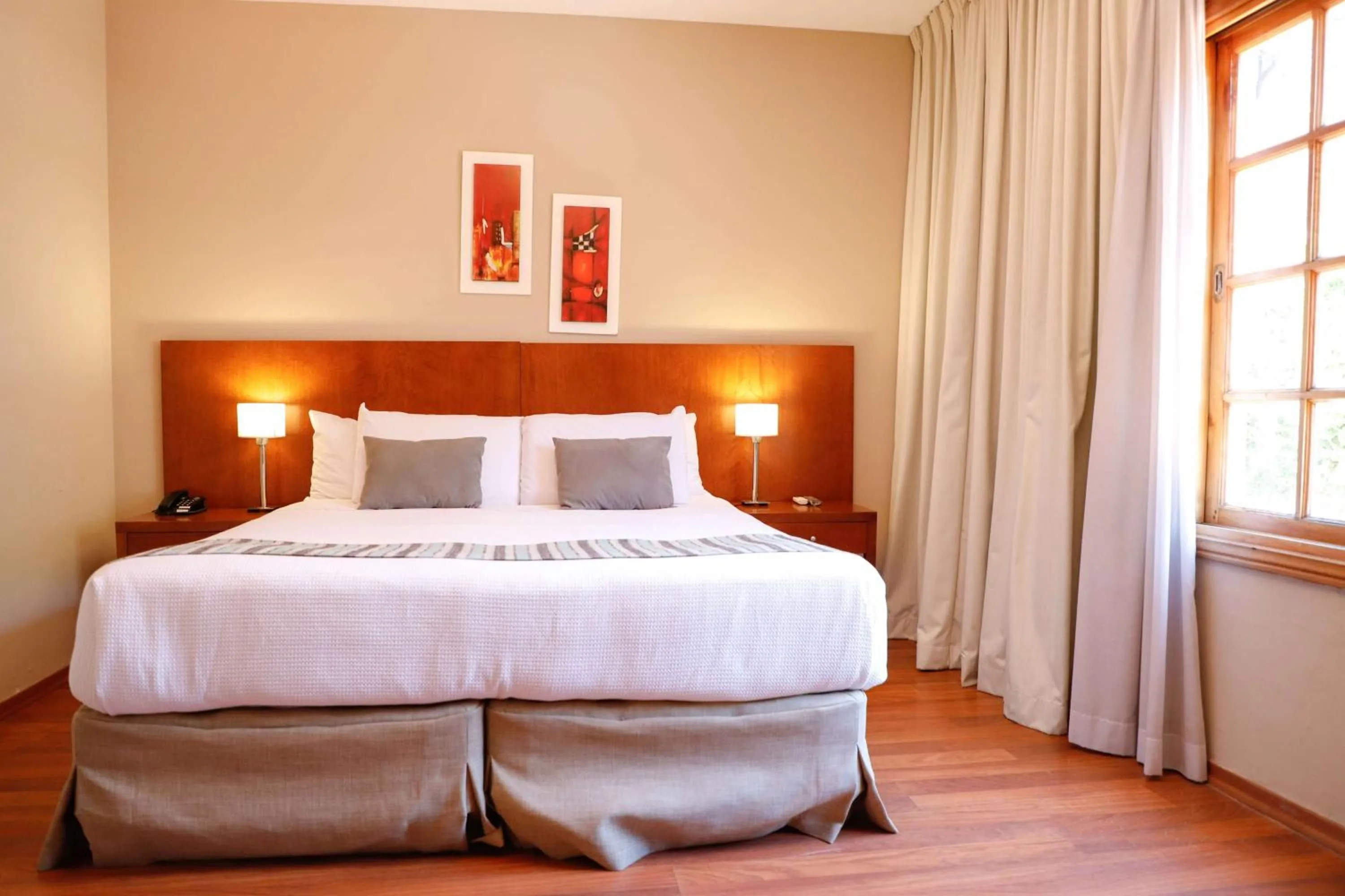 Photo of the whole room, Bed in Howard Johnson Resort & Spa Escobar