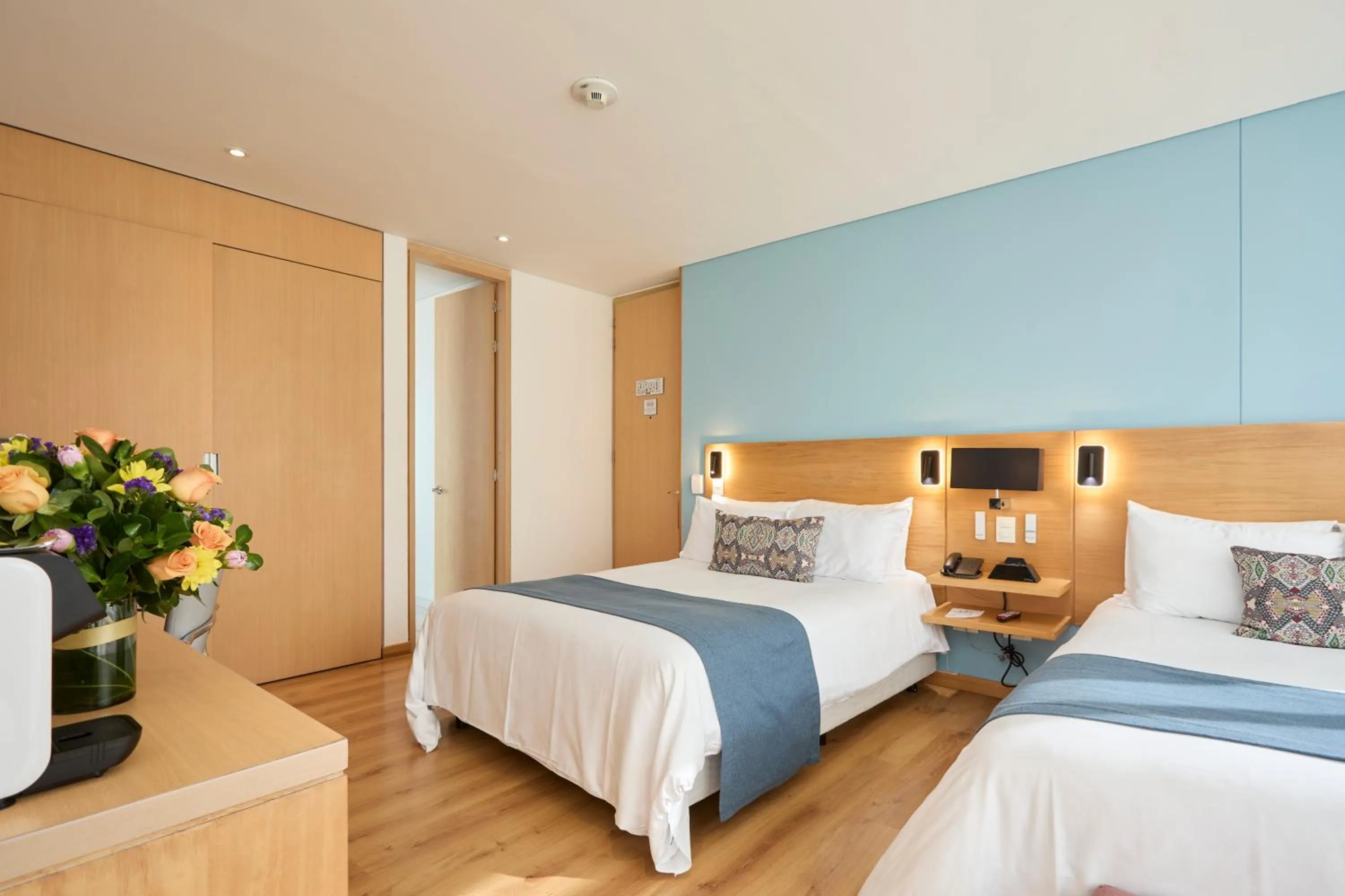 Bed in Hotel bh Parque 93