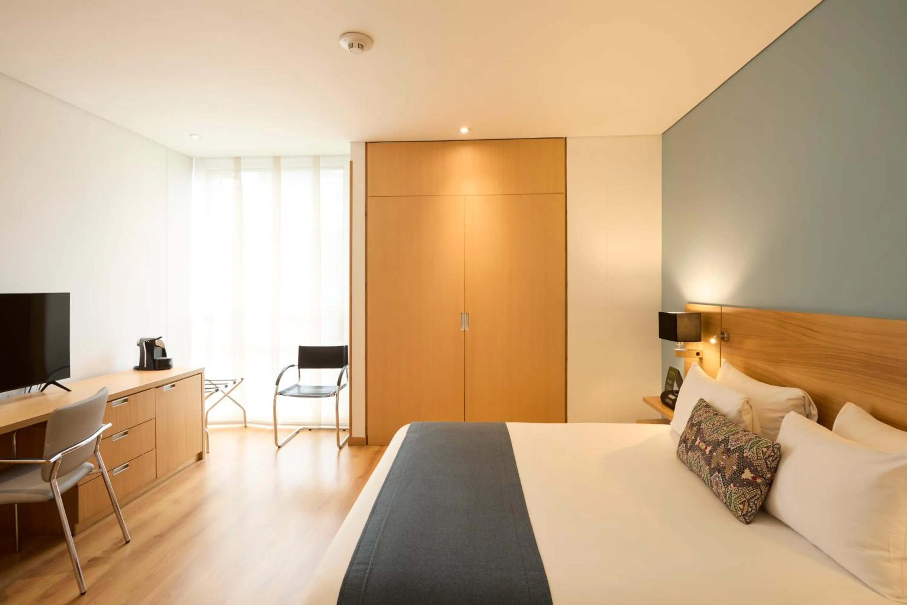 Bed in Hotel bh Parque 93