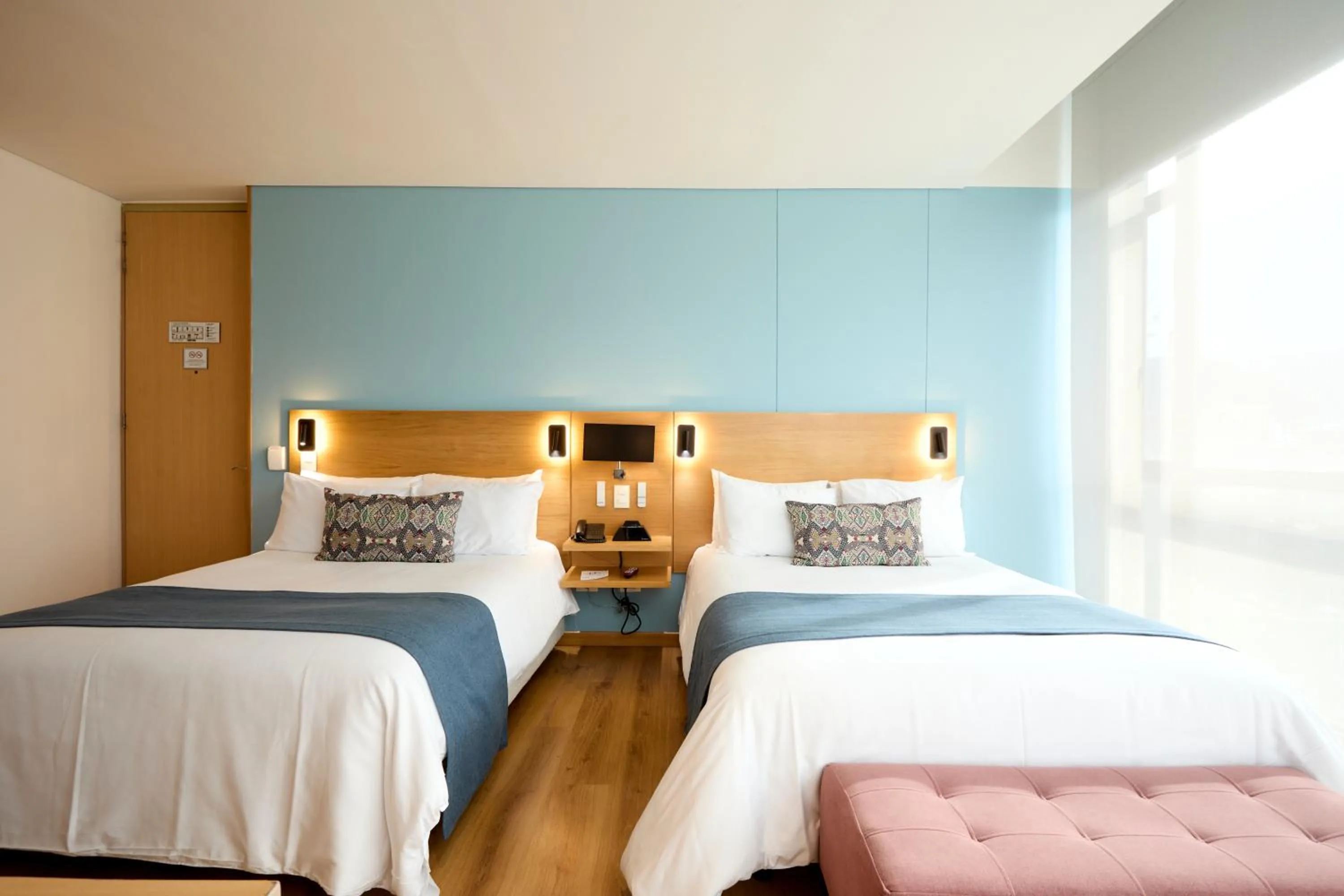 Bed in Hotel bh Parque 93