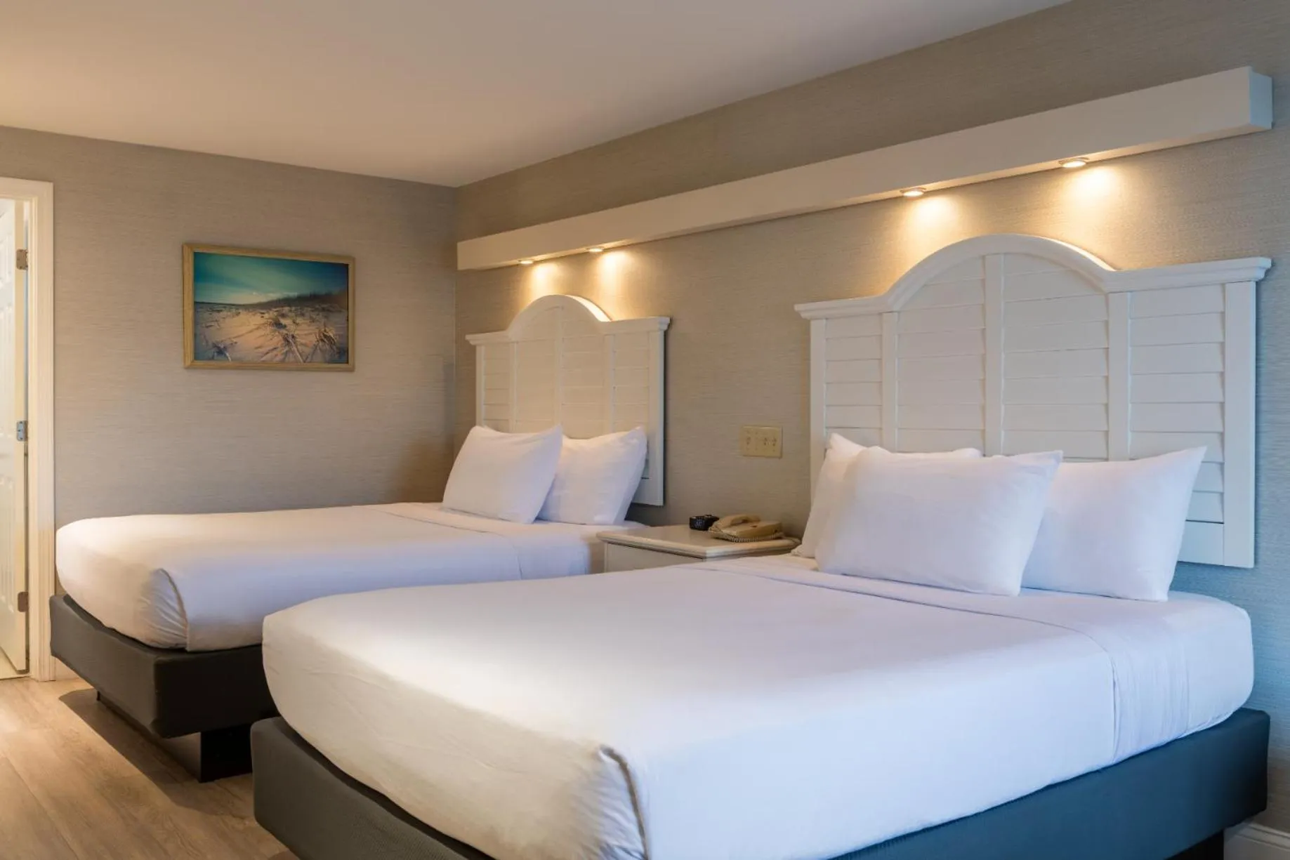 Bed in Anchorage by the Sea