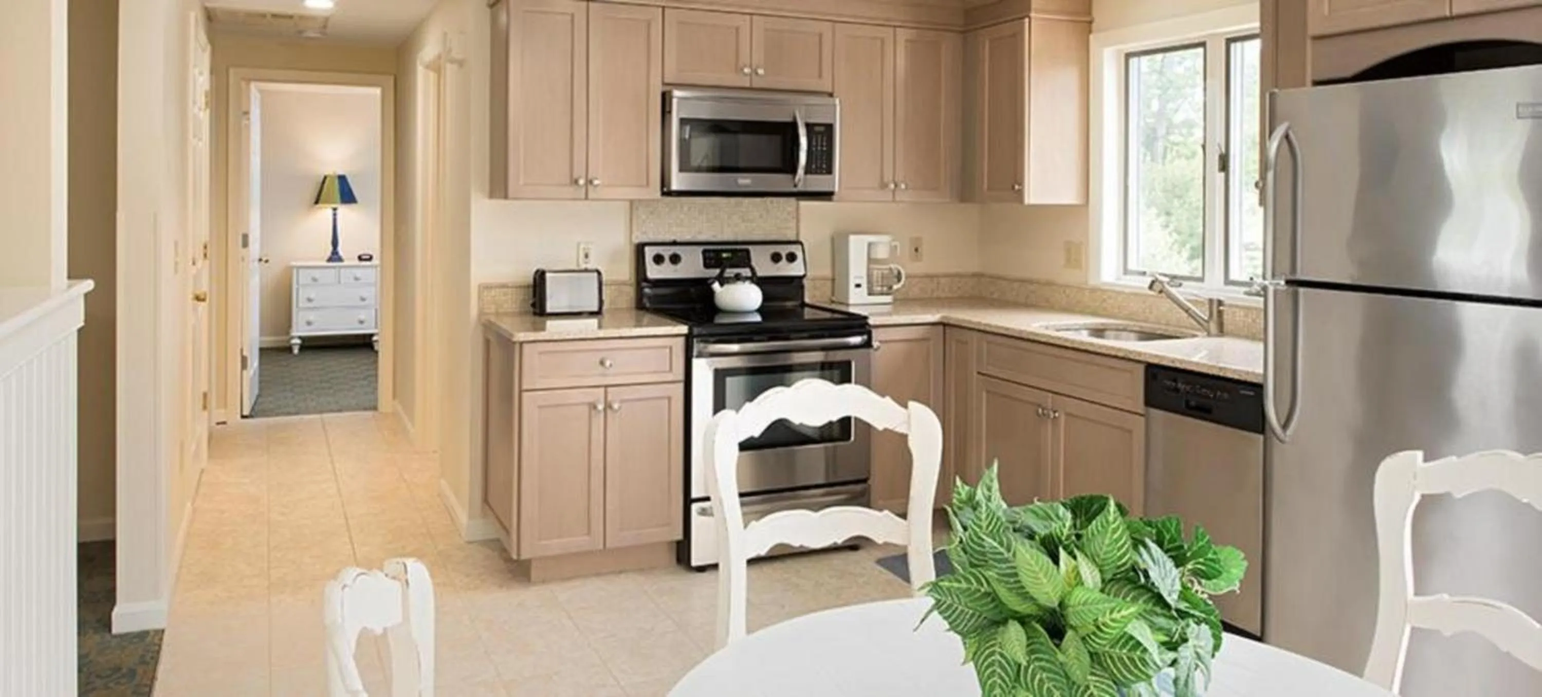 Kitchen or kitchenette in Anchorage by the Sea