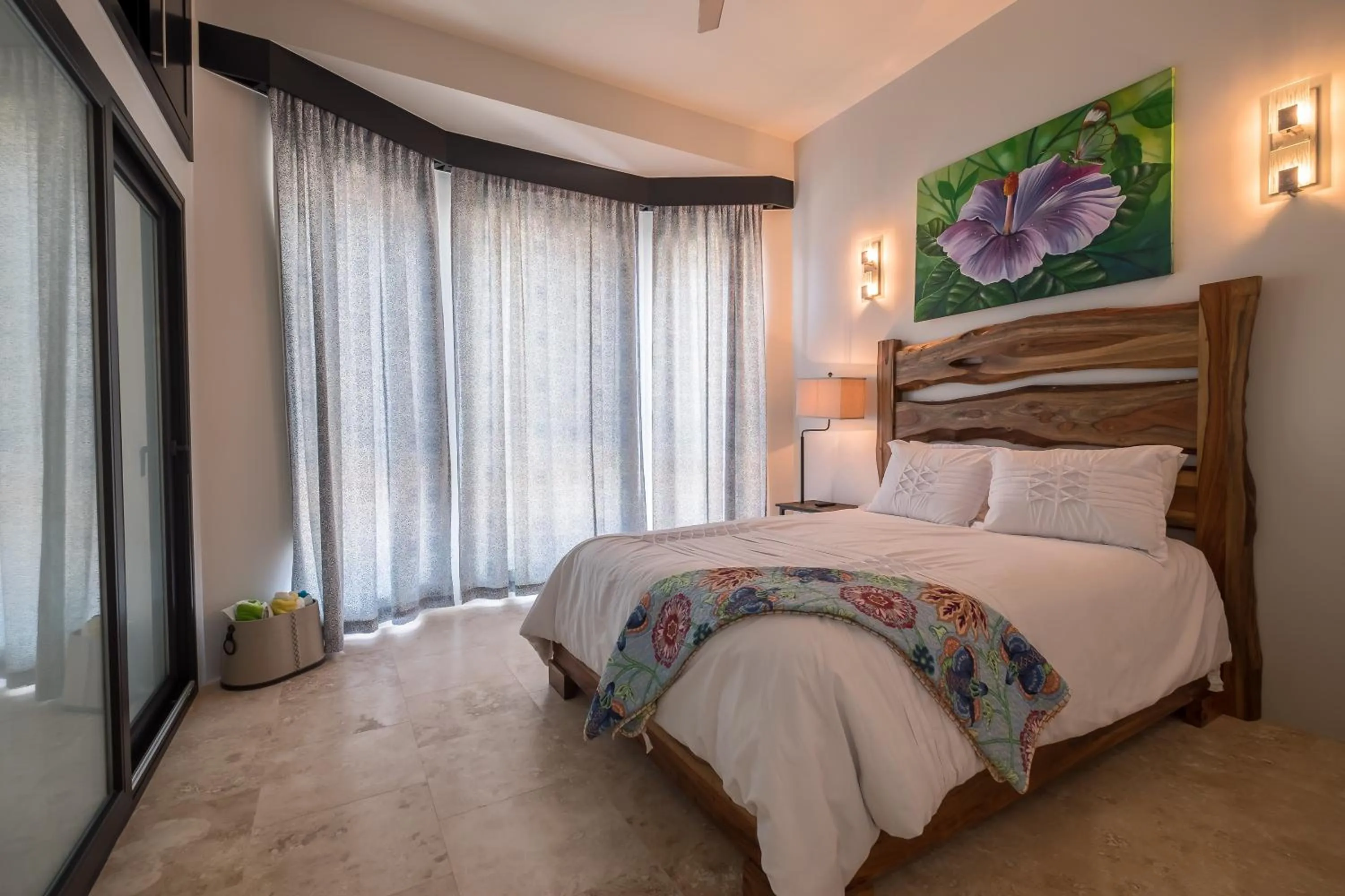 Bedroom, Bed in Diamante Beachfront Suites