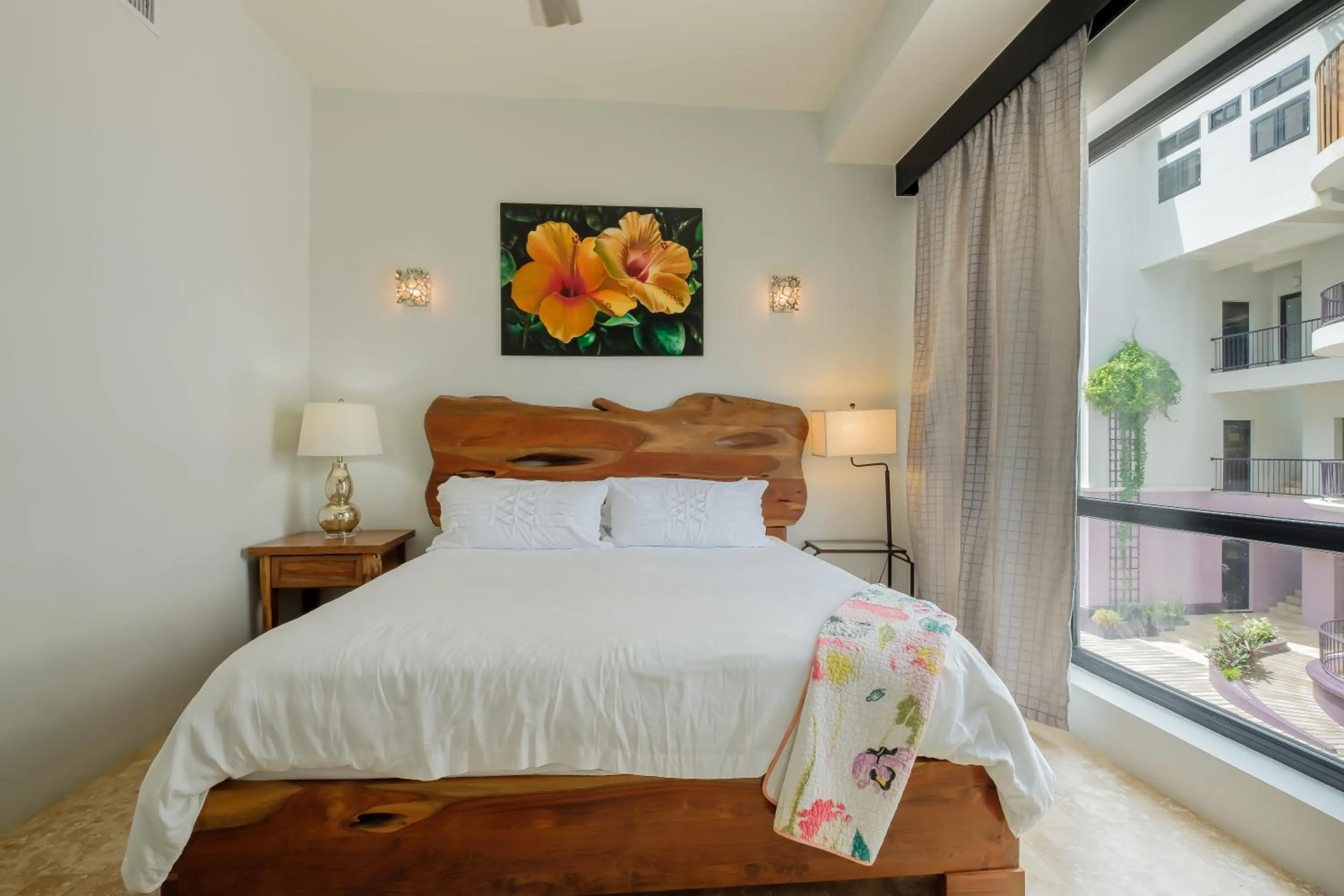 Bedroom, Bed in Diamante Beachfront Suites