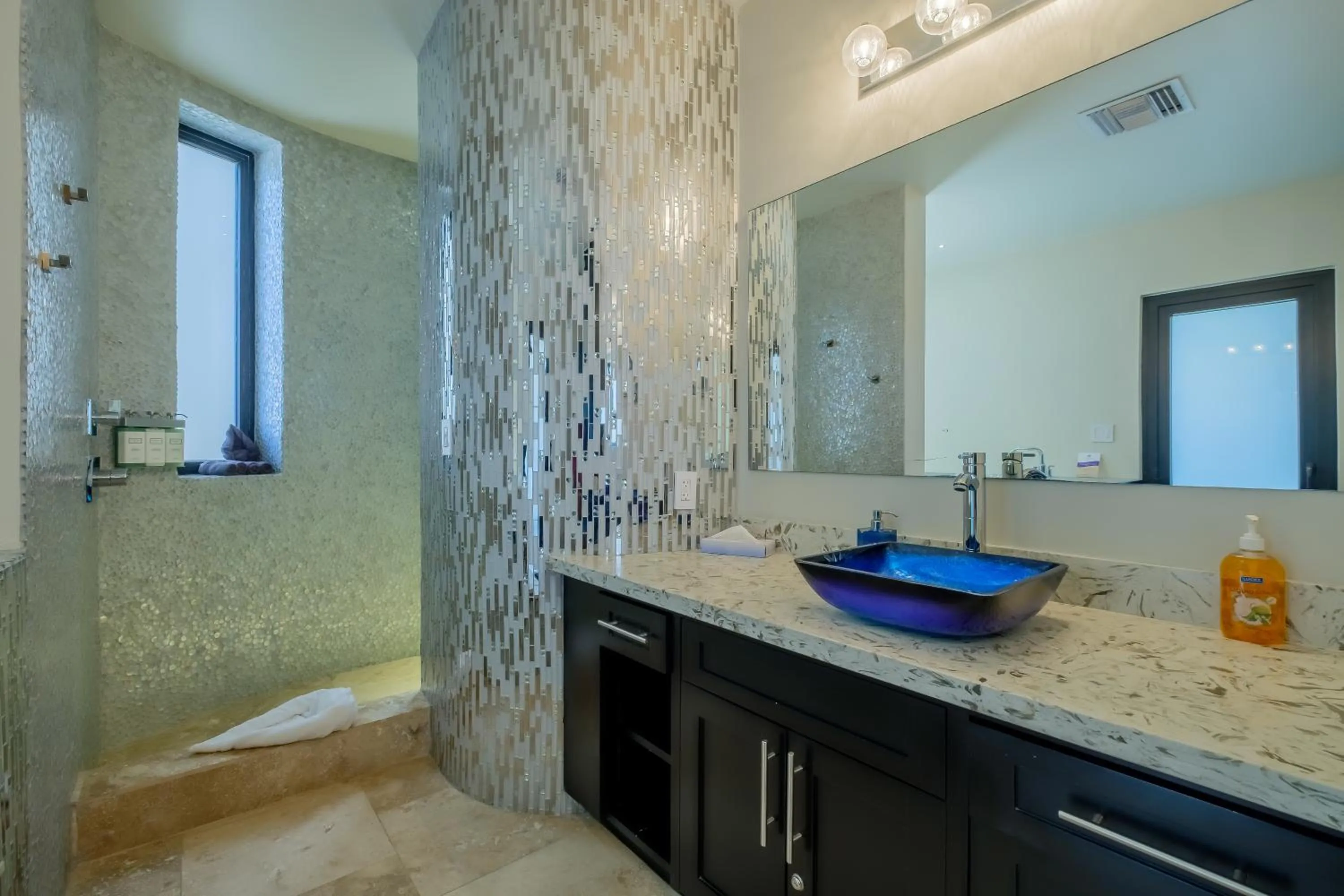 Bathroom in Diamante Beachfront Suites