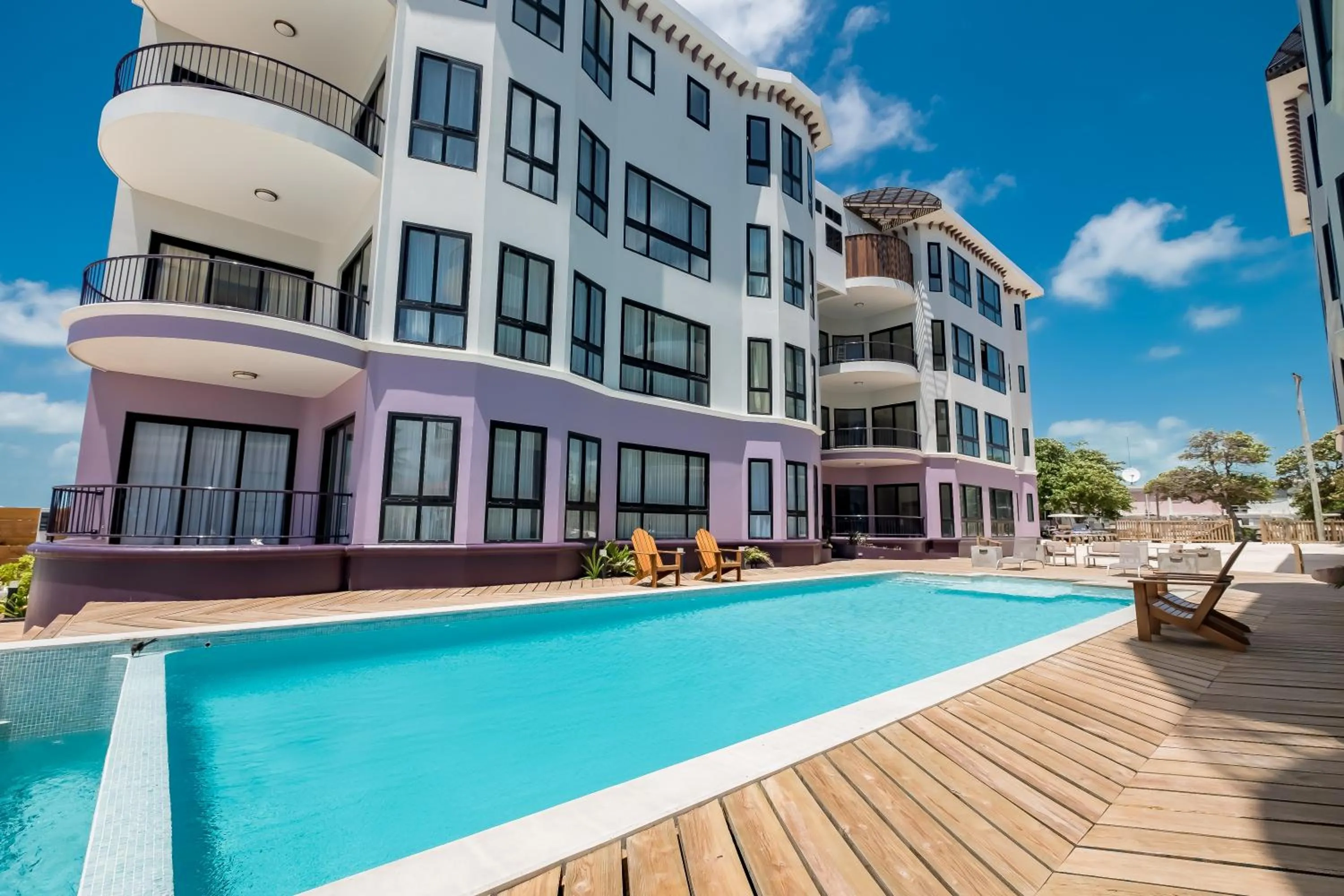 Property building in Diamante Beachfront Suites