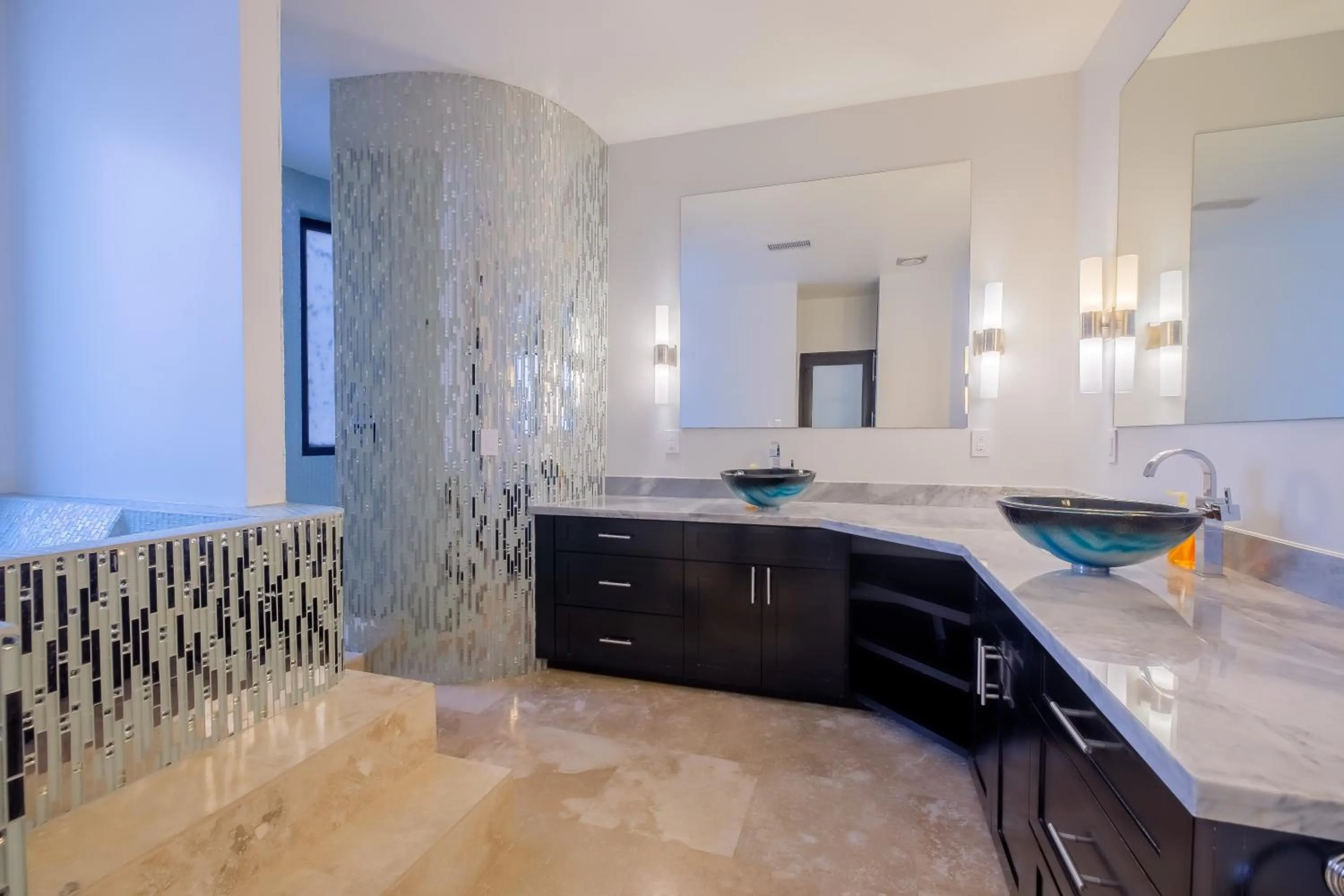 Bathroom in Diamante Beachfront Suites
