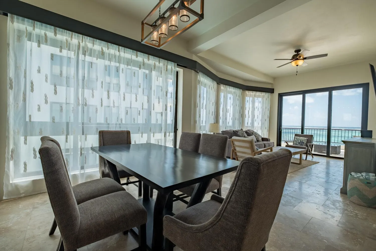 Dining area in Diamante Beachfront Suites