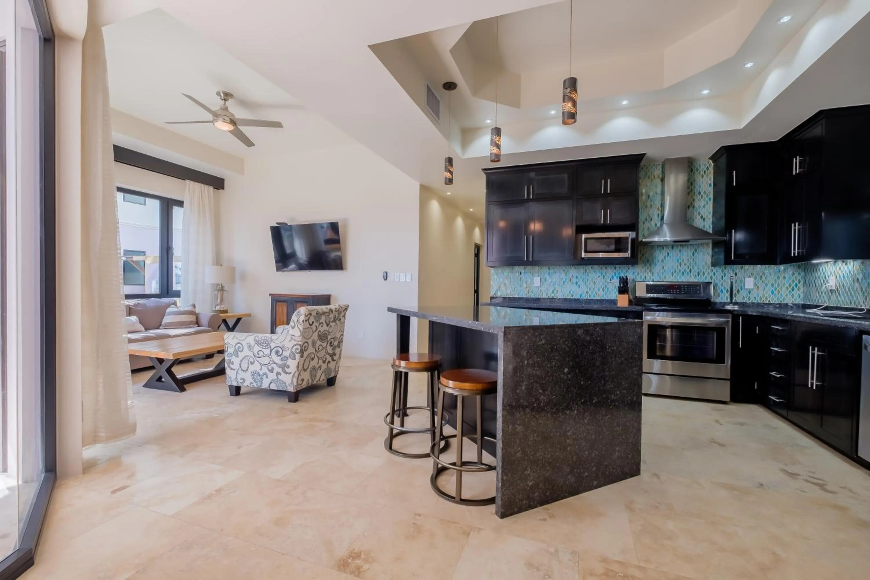 Kitchen or kitchenette in Diamante Beachfront Suites