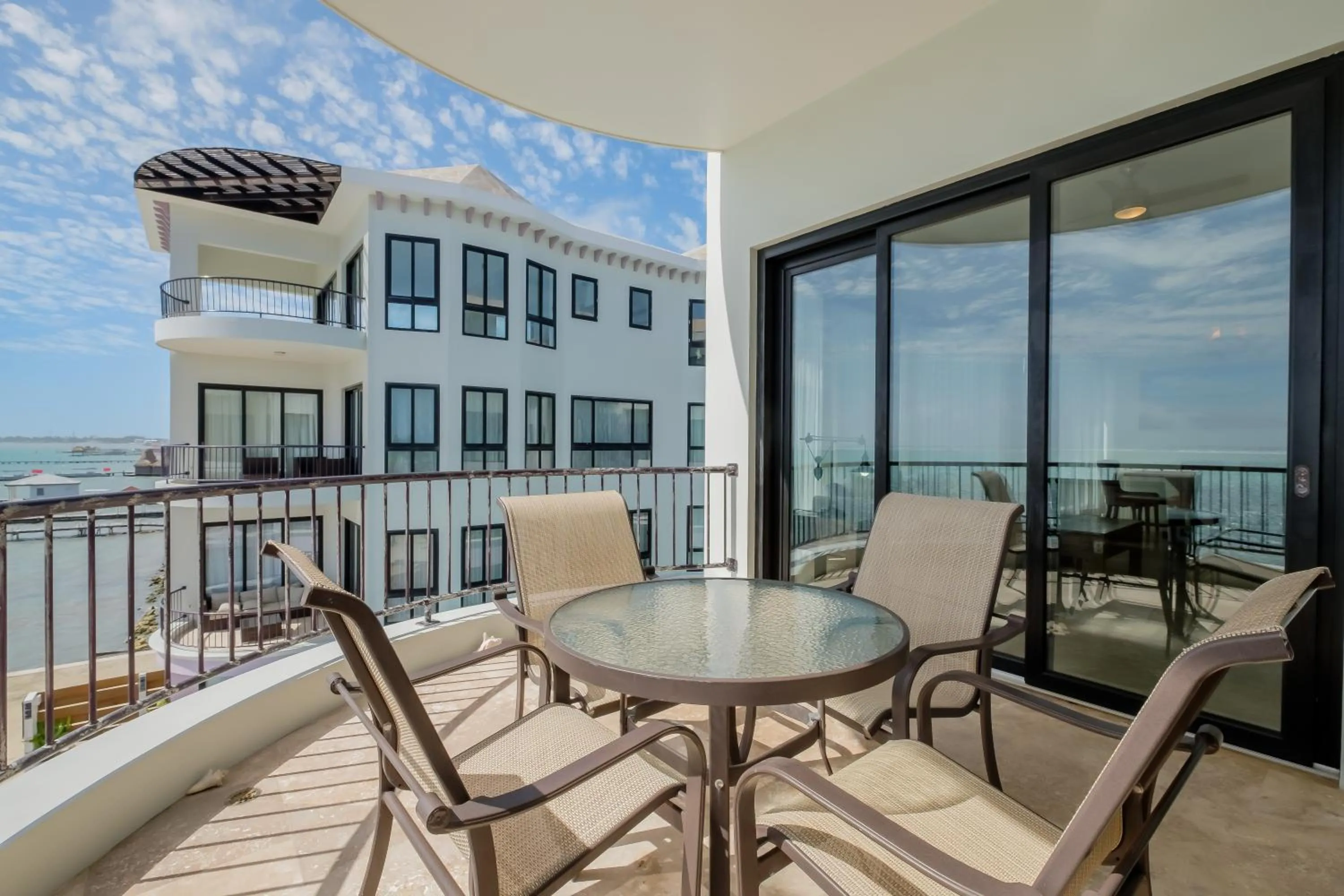 Balcony/Terrace in Diamante Beachfront Suites