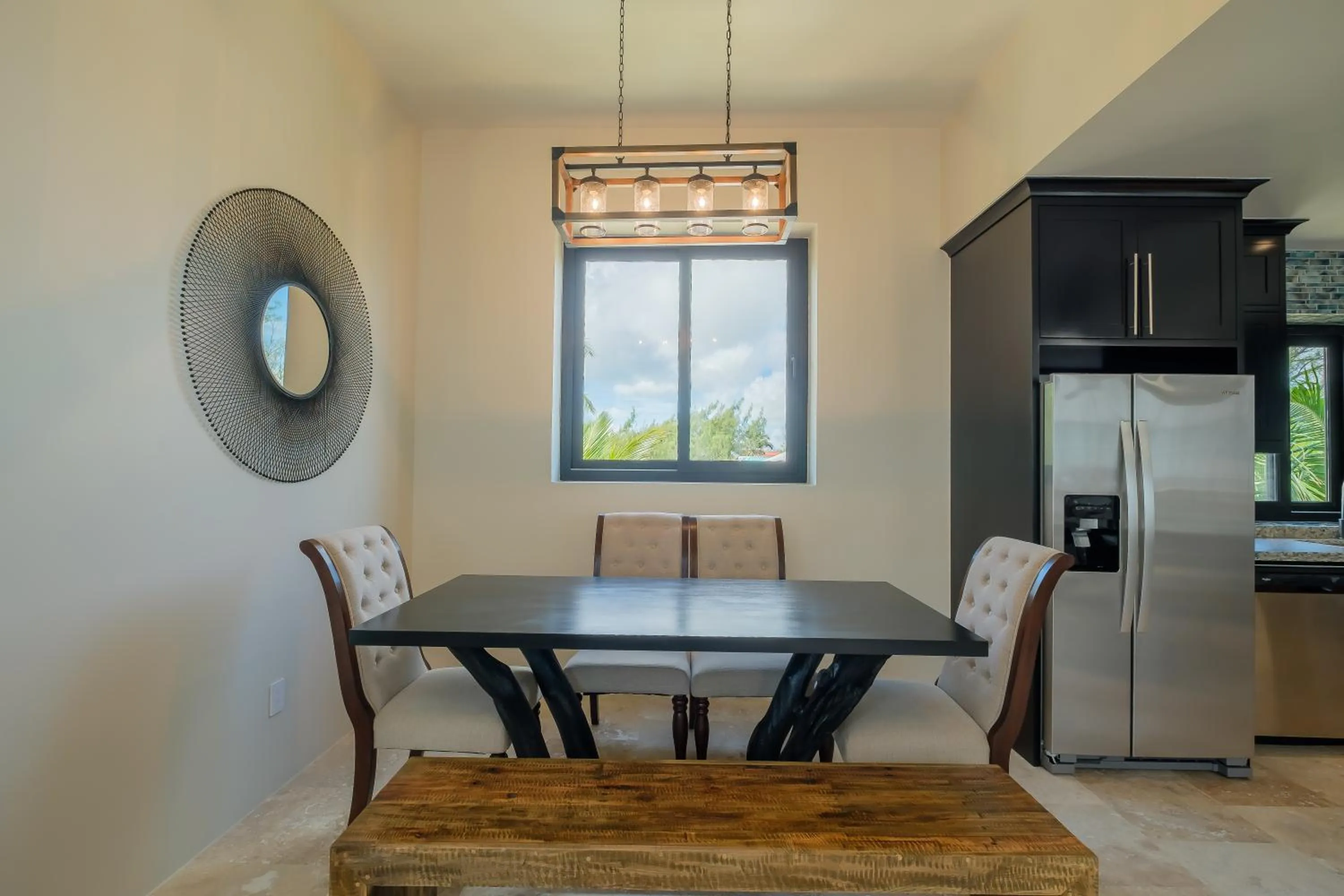 Dining area in Diamante Beachfront Suites