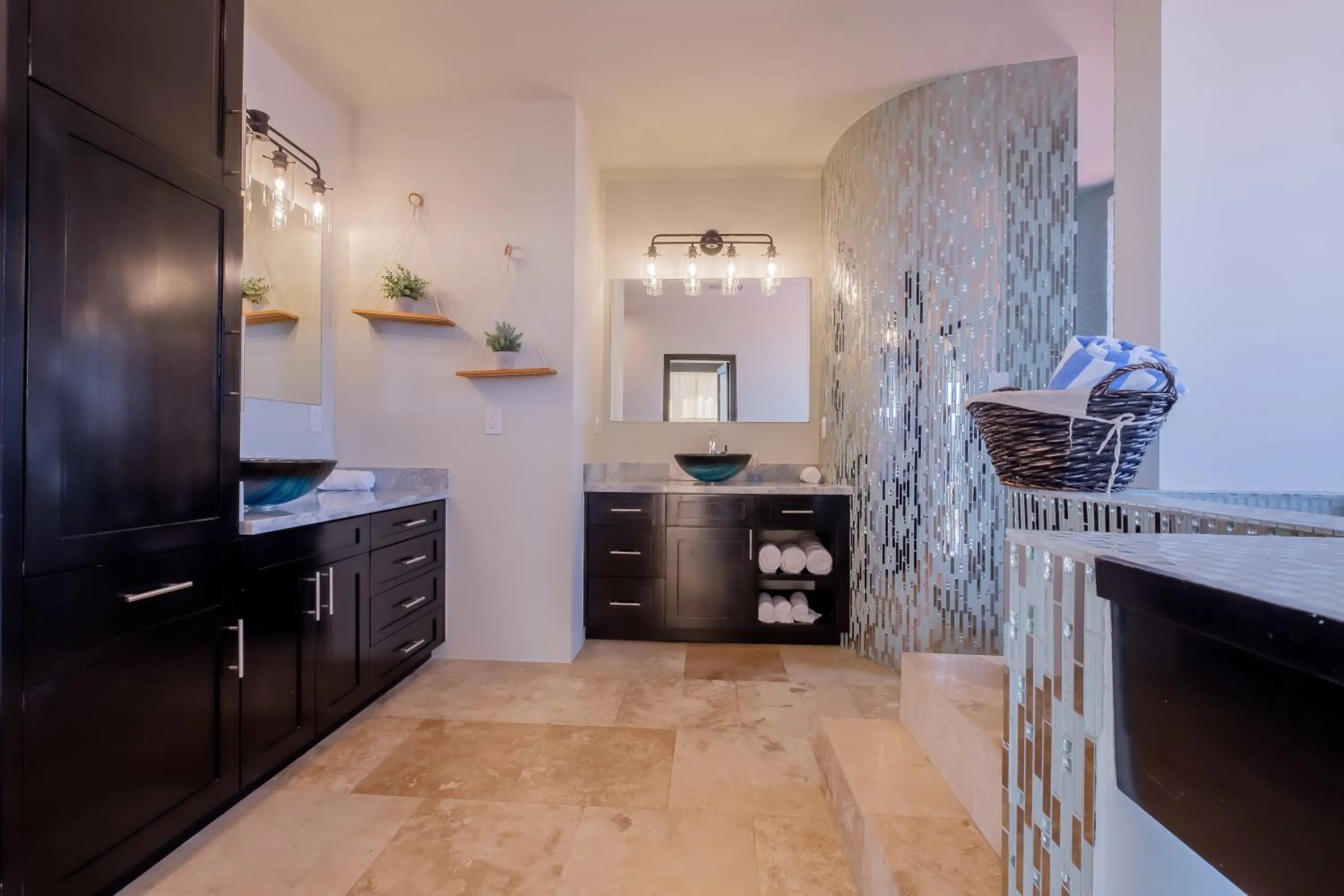 Bathroom in Diamante Beachfront Suites