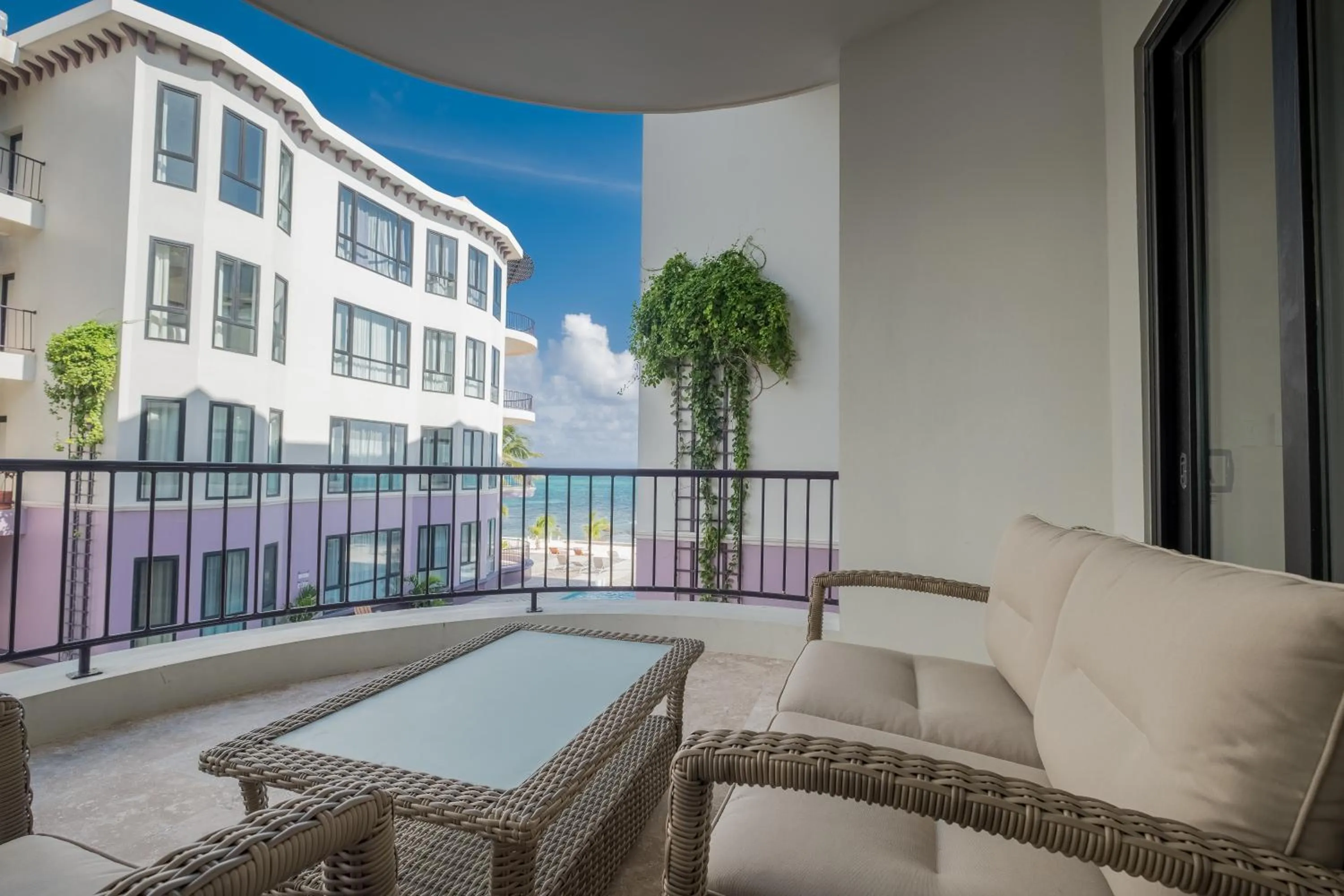 Balcony/Terrace in Diamante Beachfront Suites