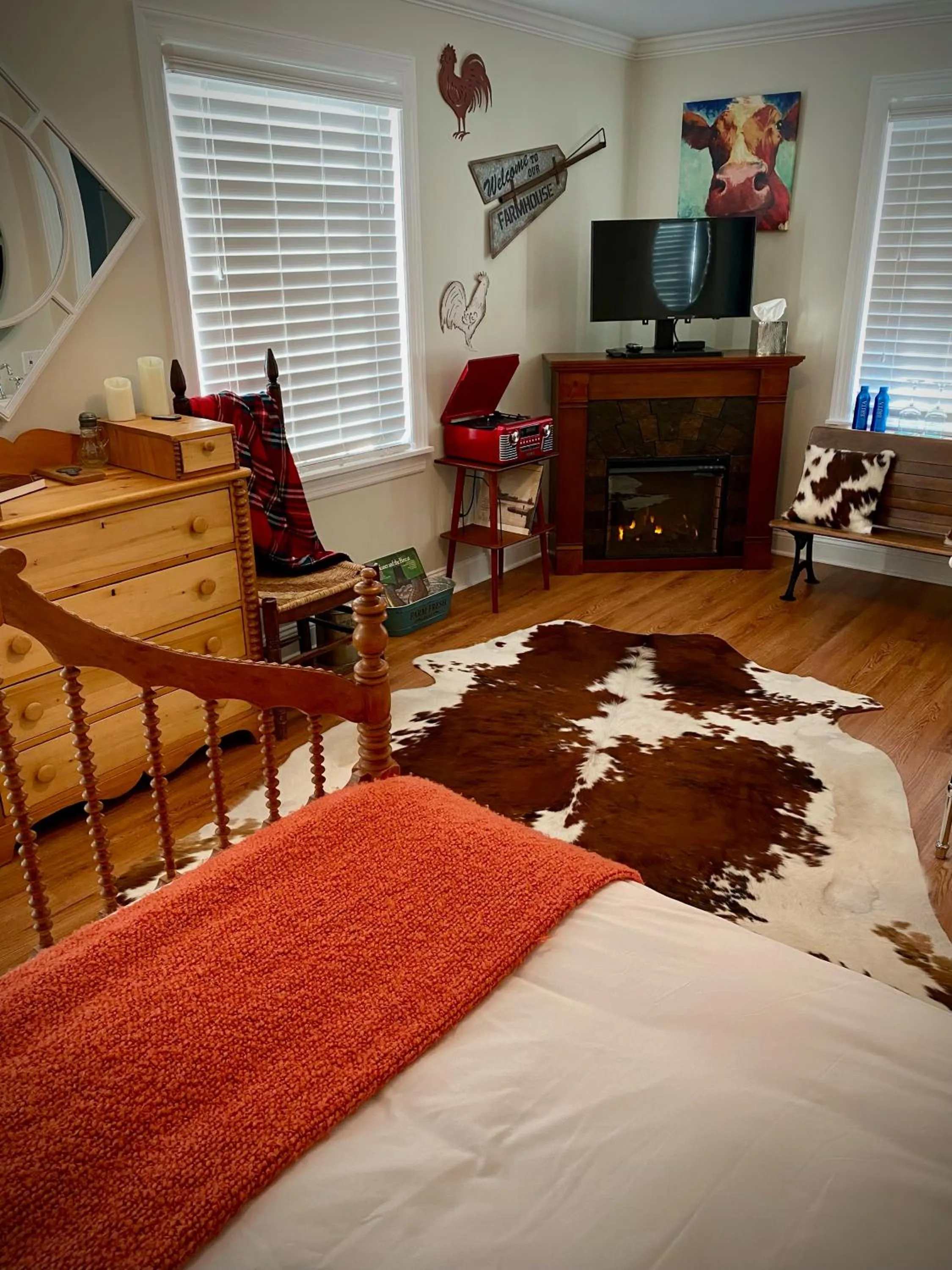 Photo of the whole room, Bed in The Homestead