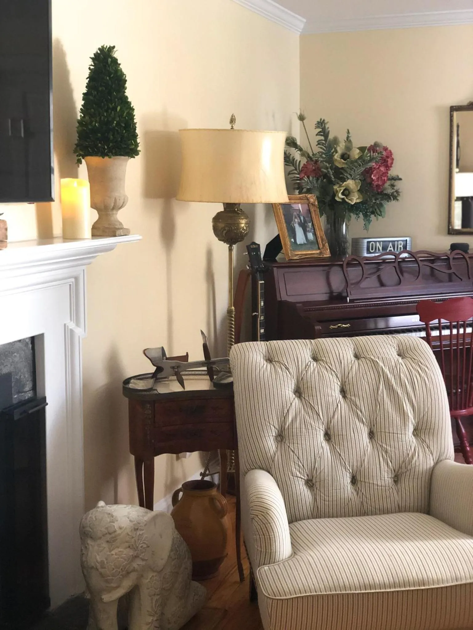 Communal lounge/ TV room in The Homestead