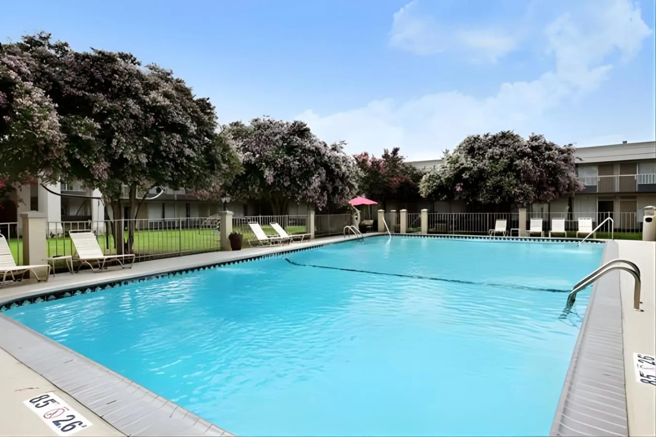 Day in Iberia House & Suites