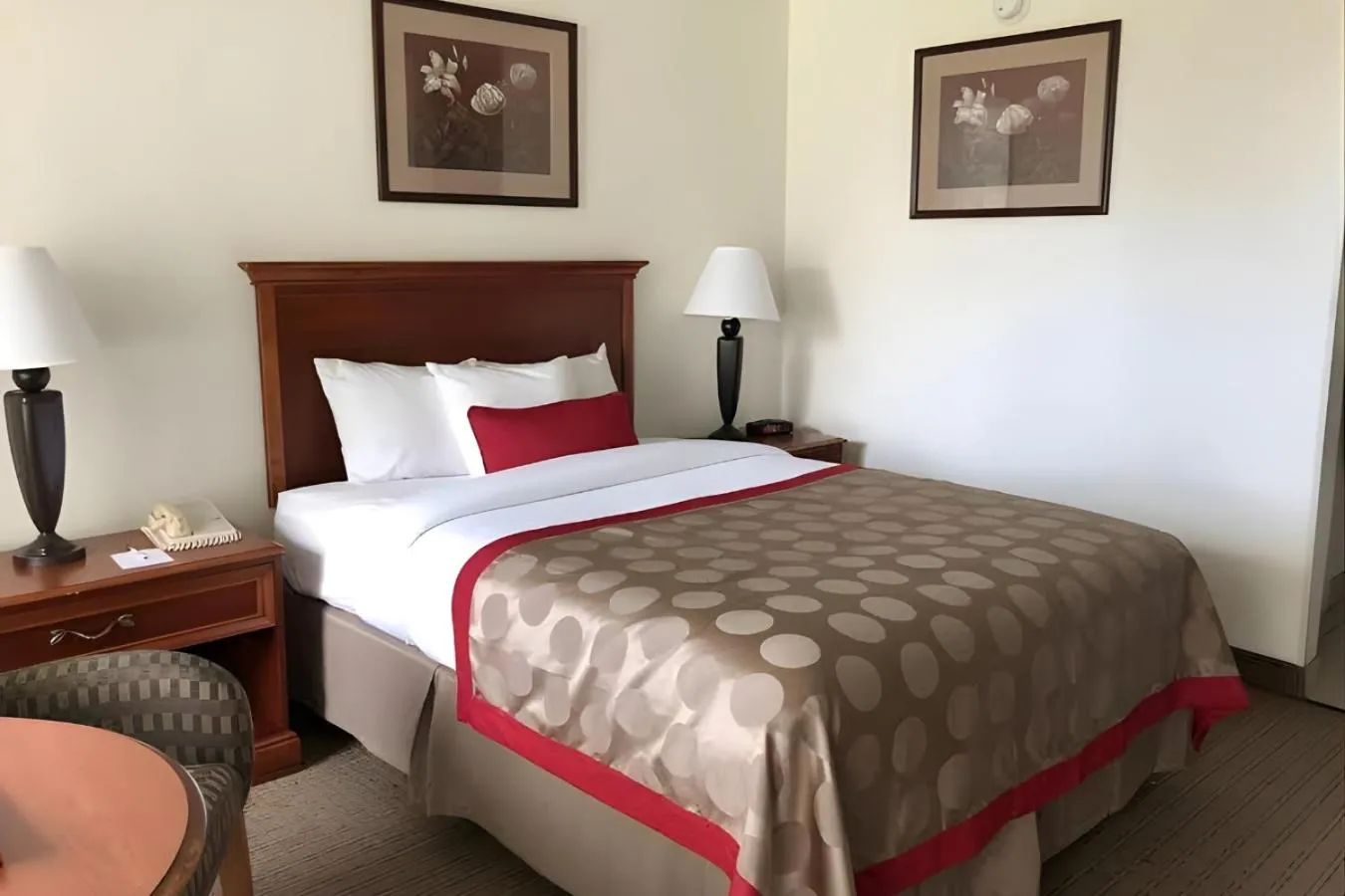Bed in Iberia House & Suites