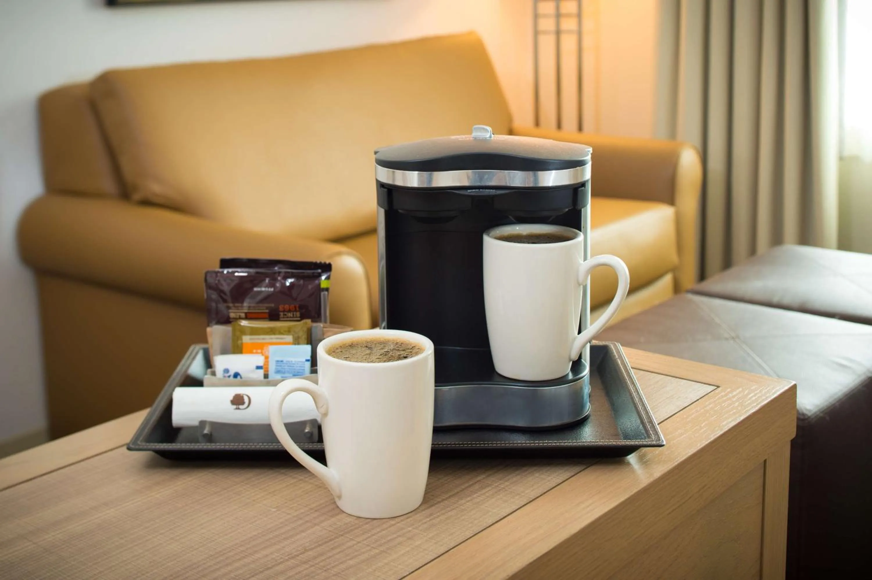 Living room in DoubleTree by Hilton Olympia