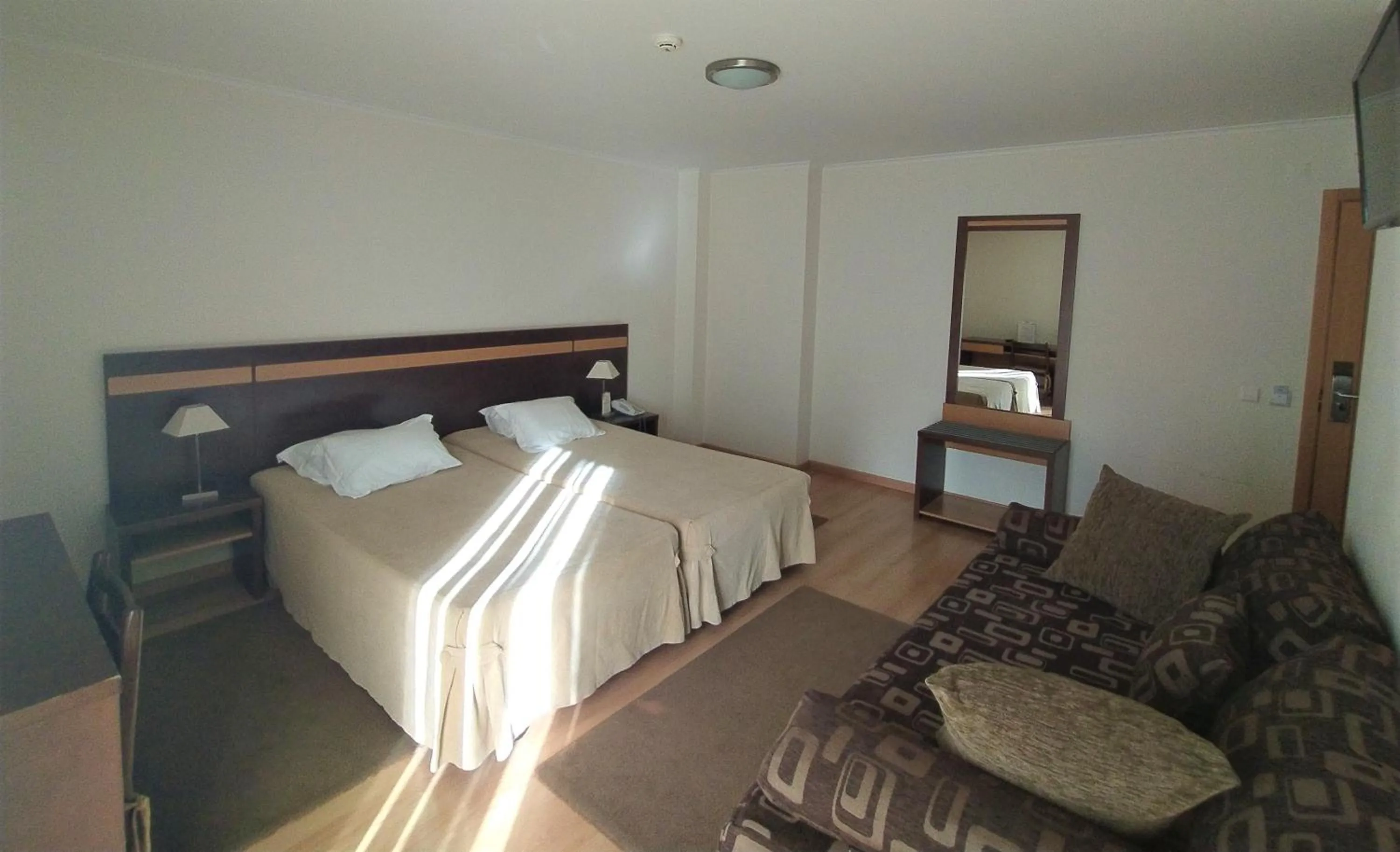 Photo of the whole room, Bed in Hotel Santo Condestavel