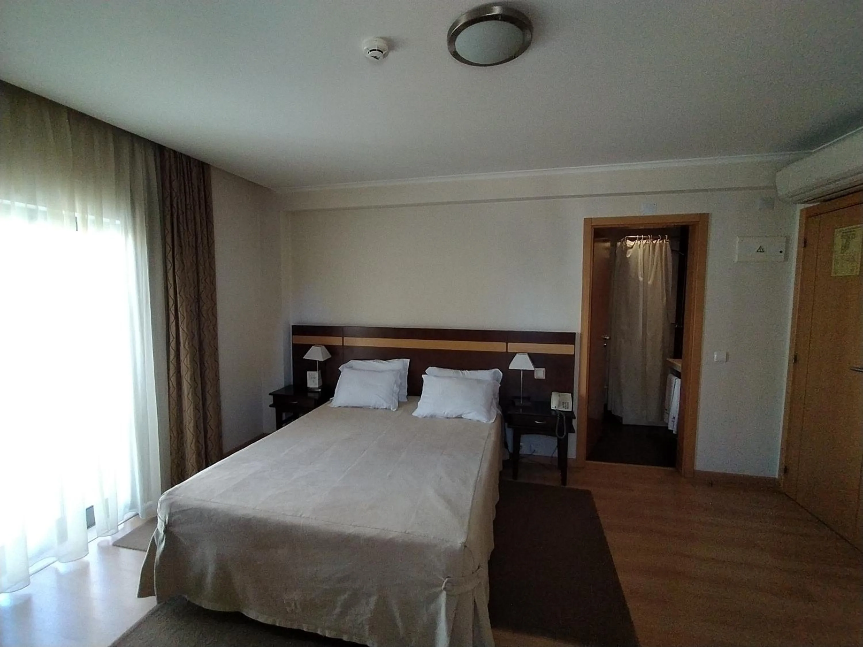 Photo of the whole room, Bed in Hotel Santo Condestavel