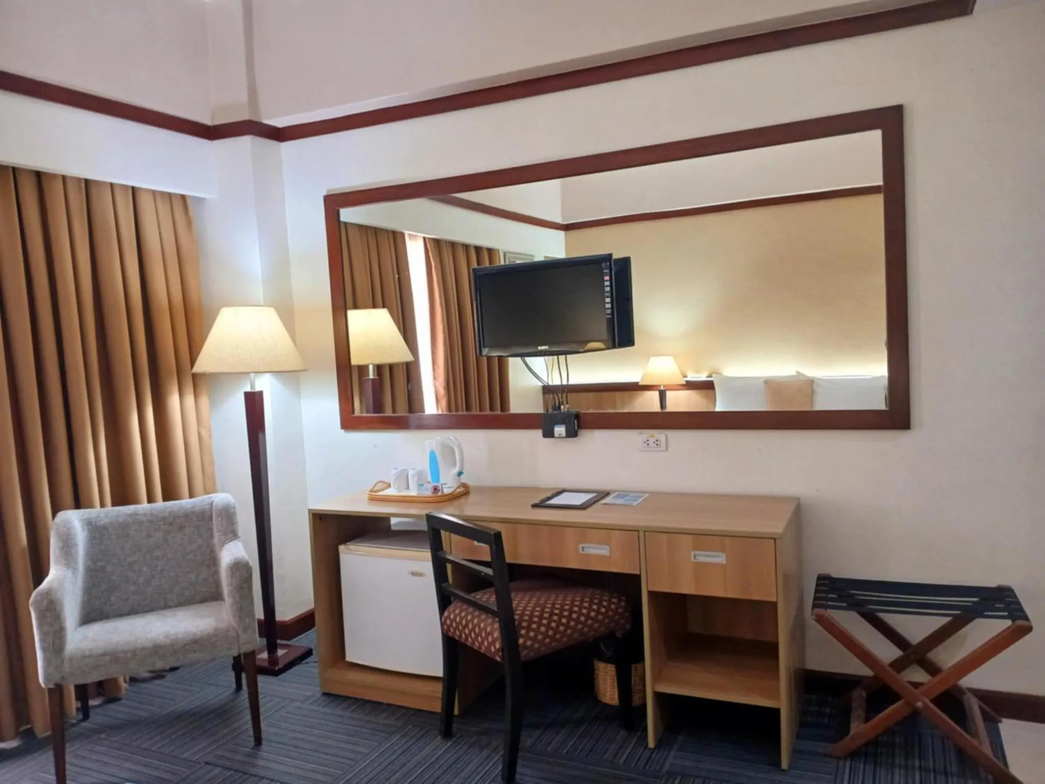 TV and multimedia in Dohera Hotel