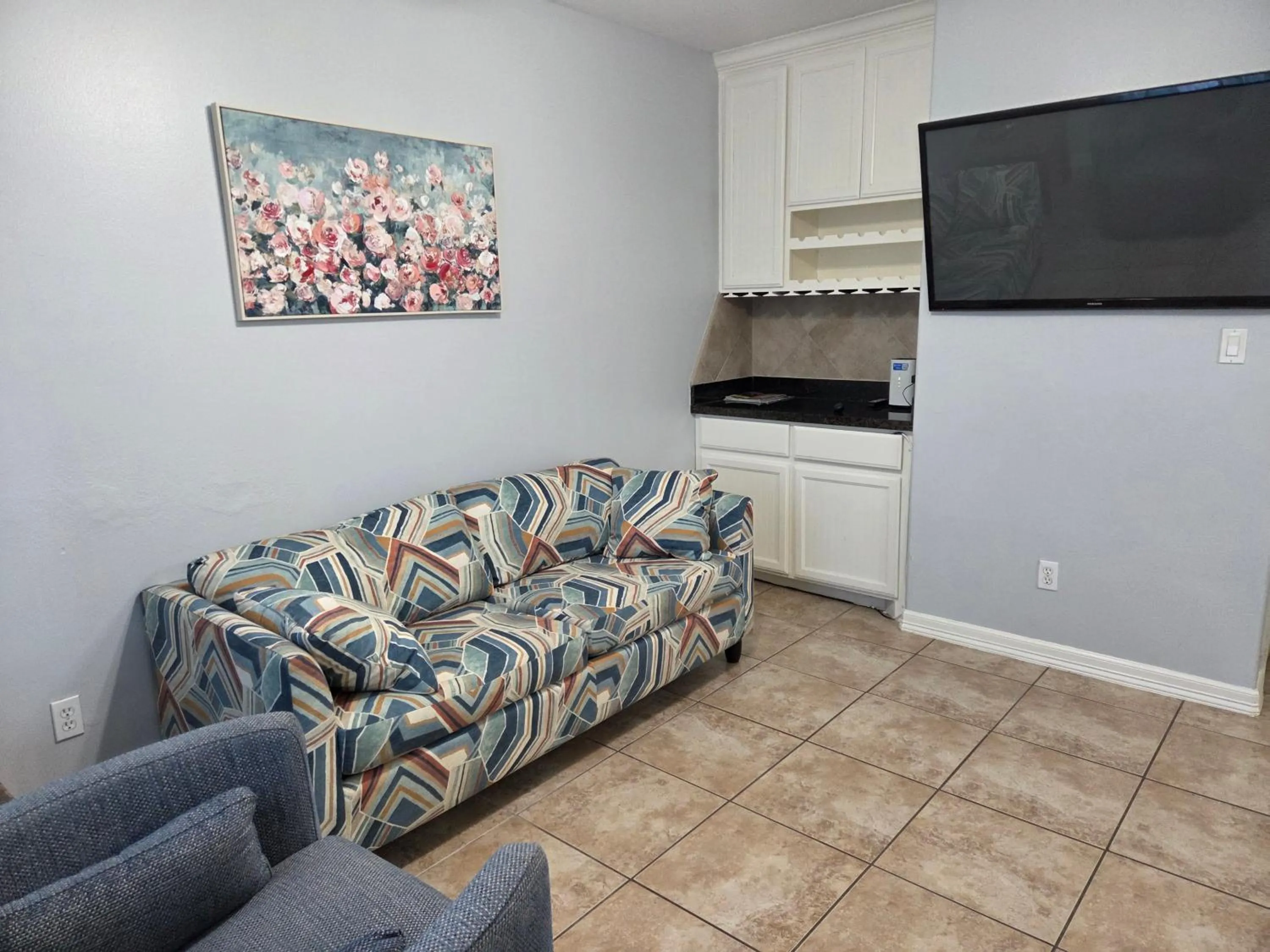 107 Pike on Oceanside