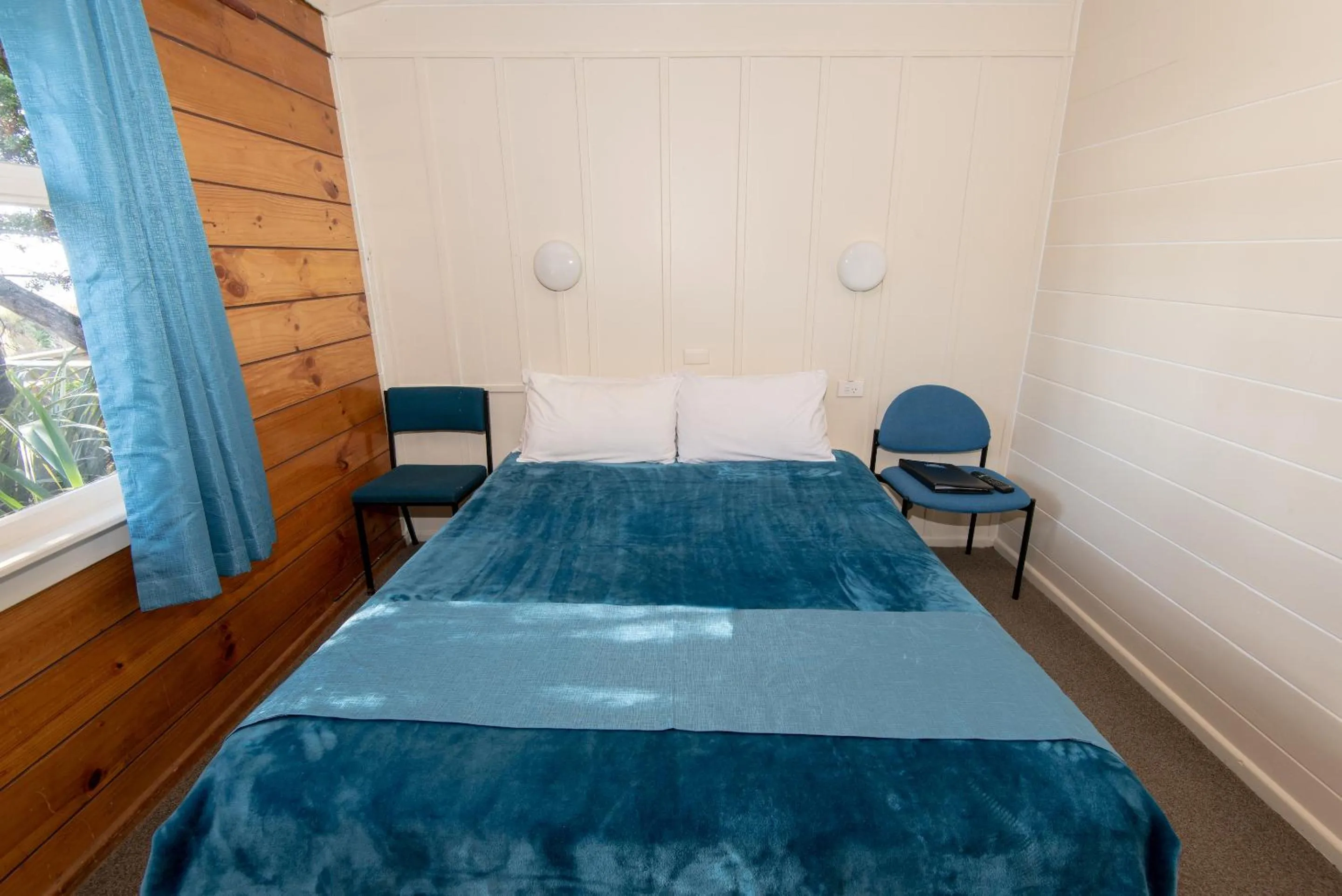 Bed in Skotel Alpine Resort