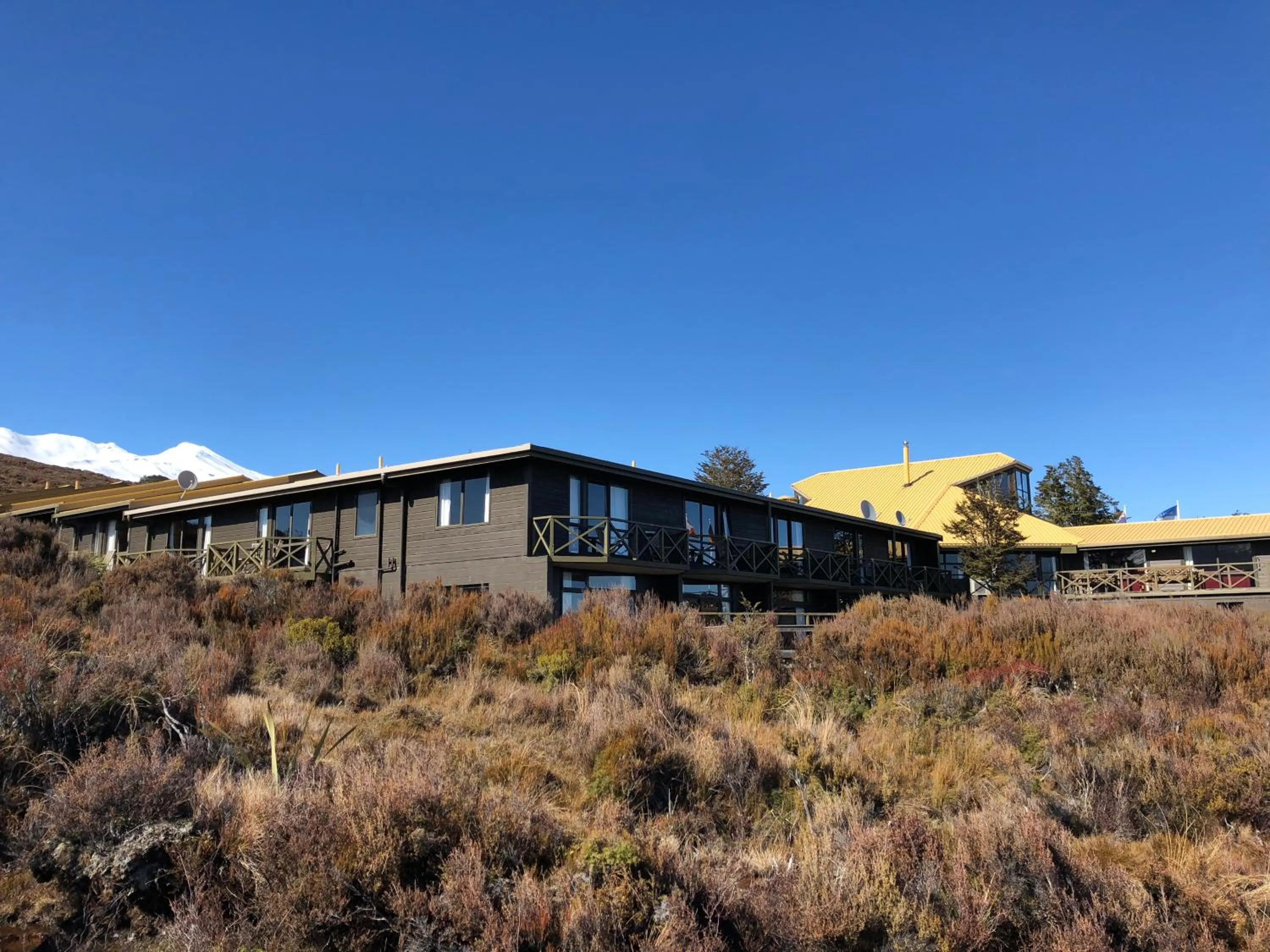 Property building in Skotel Alpine Resort