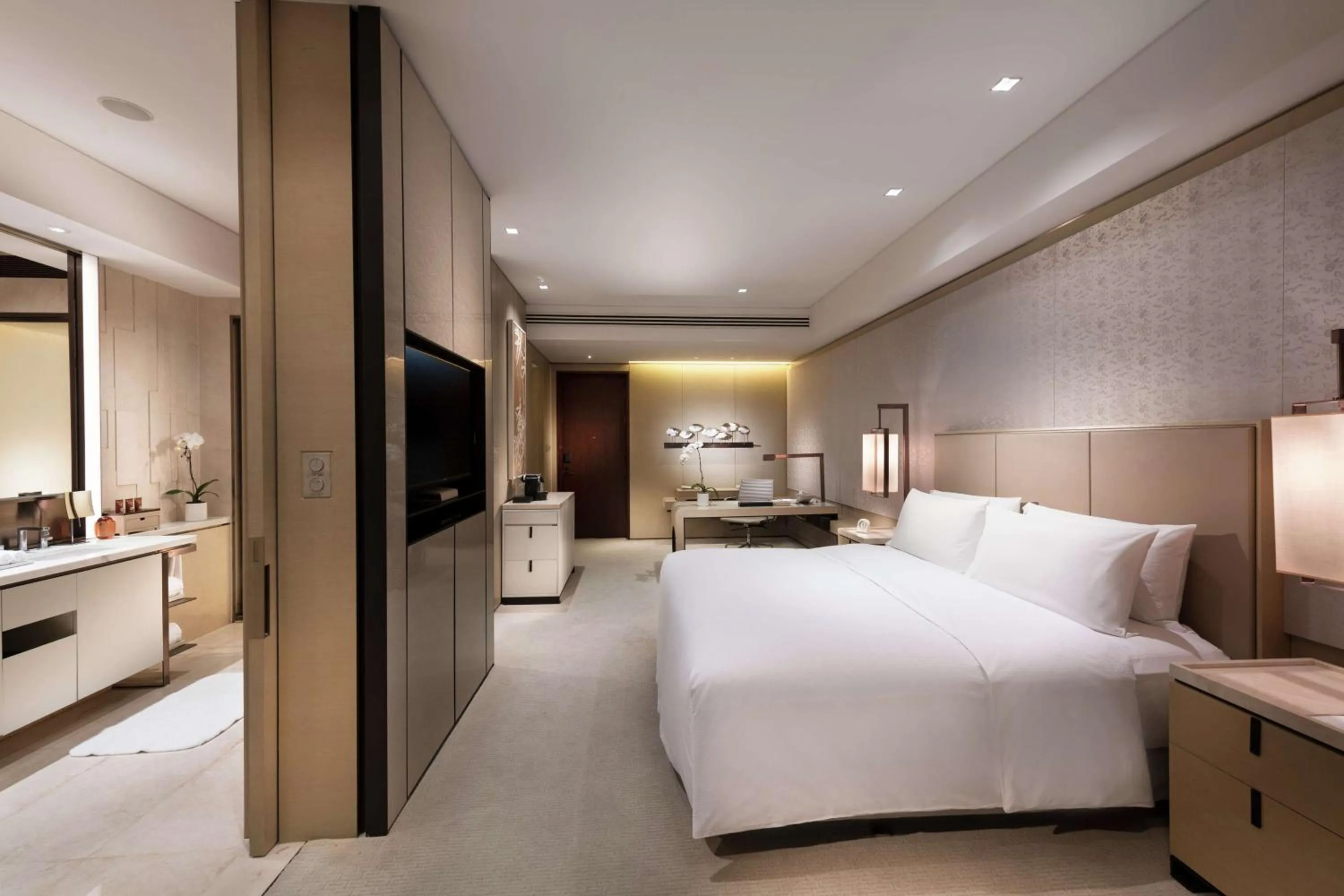 Bedroom, Bed in Conrad Beijing by Hilton