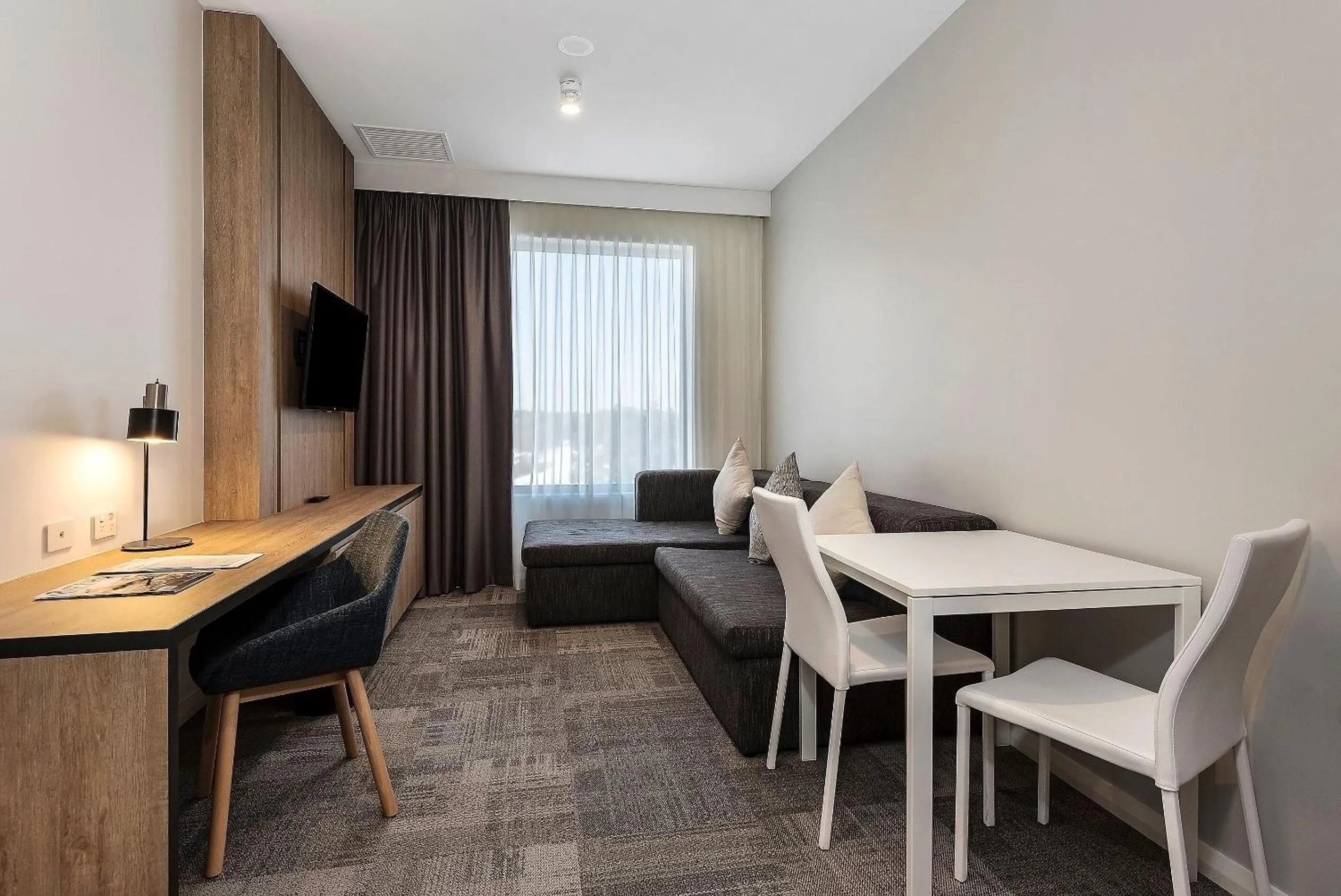 Living room in Ingot Hotel Perth, an Ascend Collection Hotel