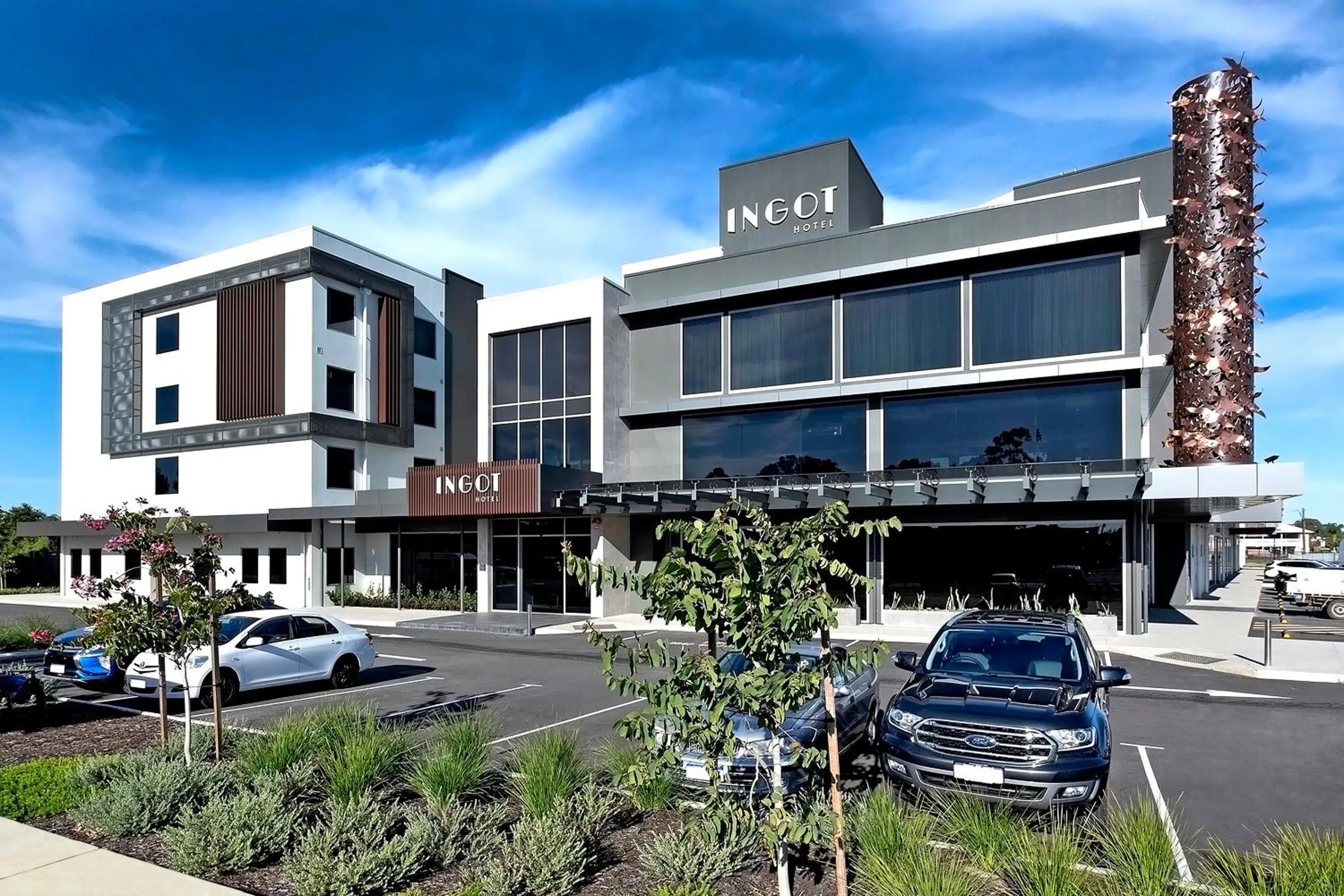 Property building in Ingot Hotel Perth, an Ascend Collection Hotel