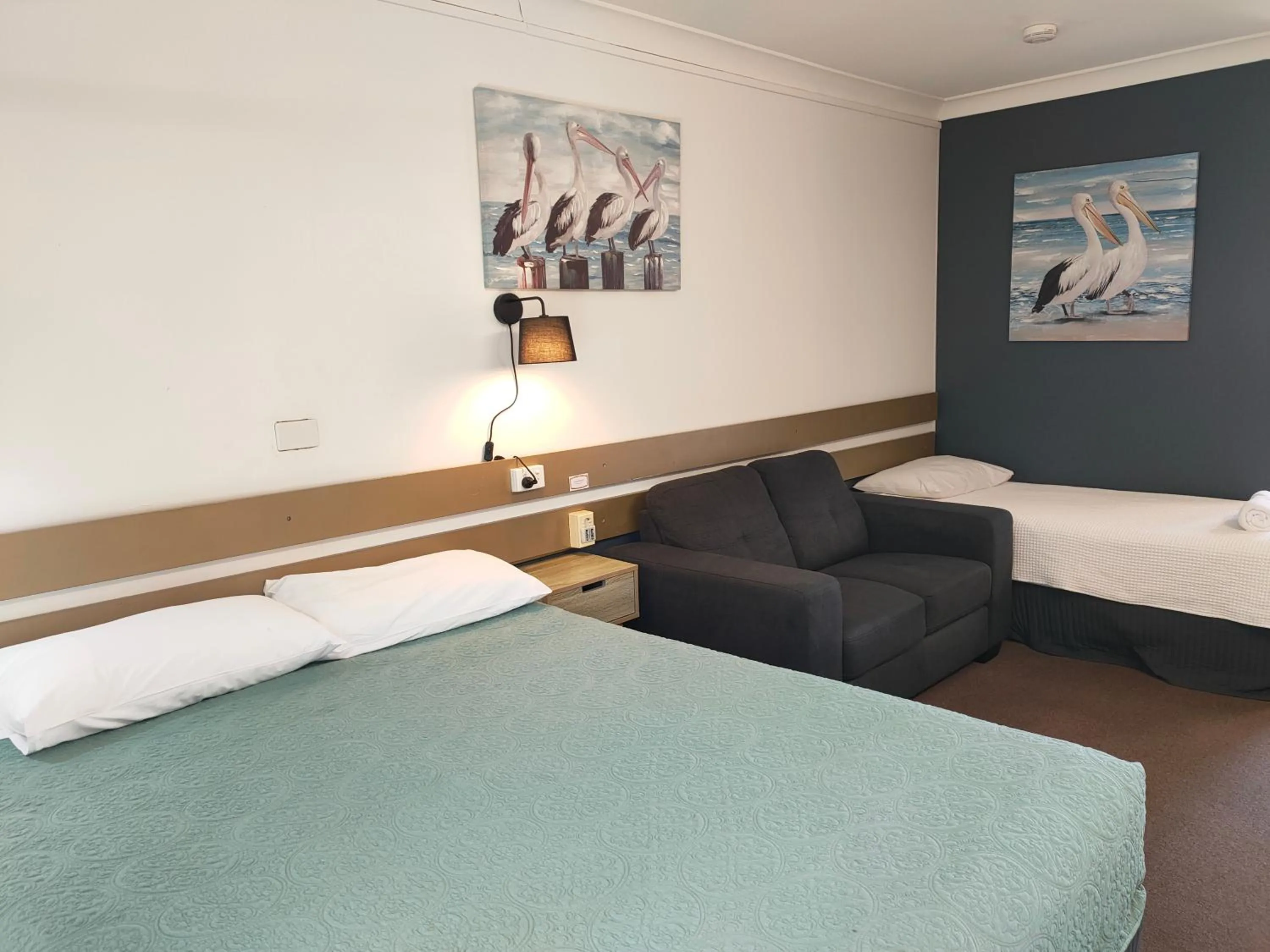 Bed in Shelly Beach Motel