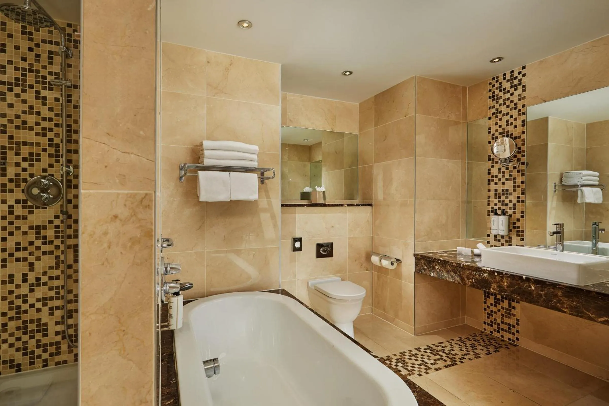 Bath in The Gateway Hotel