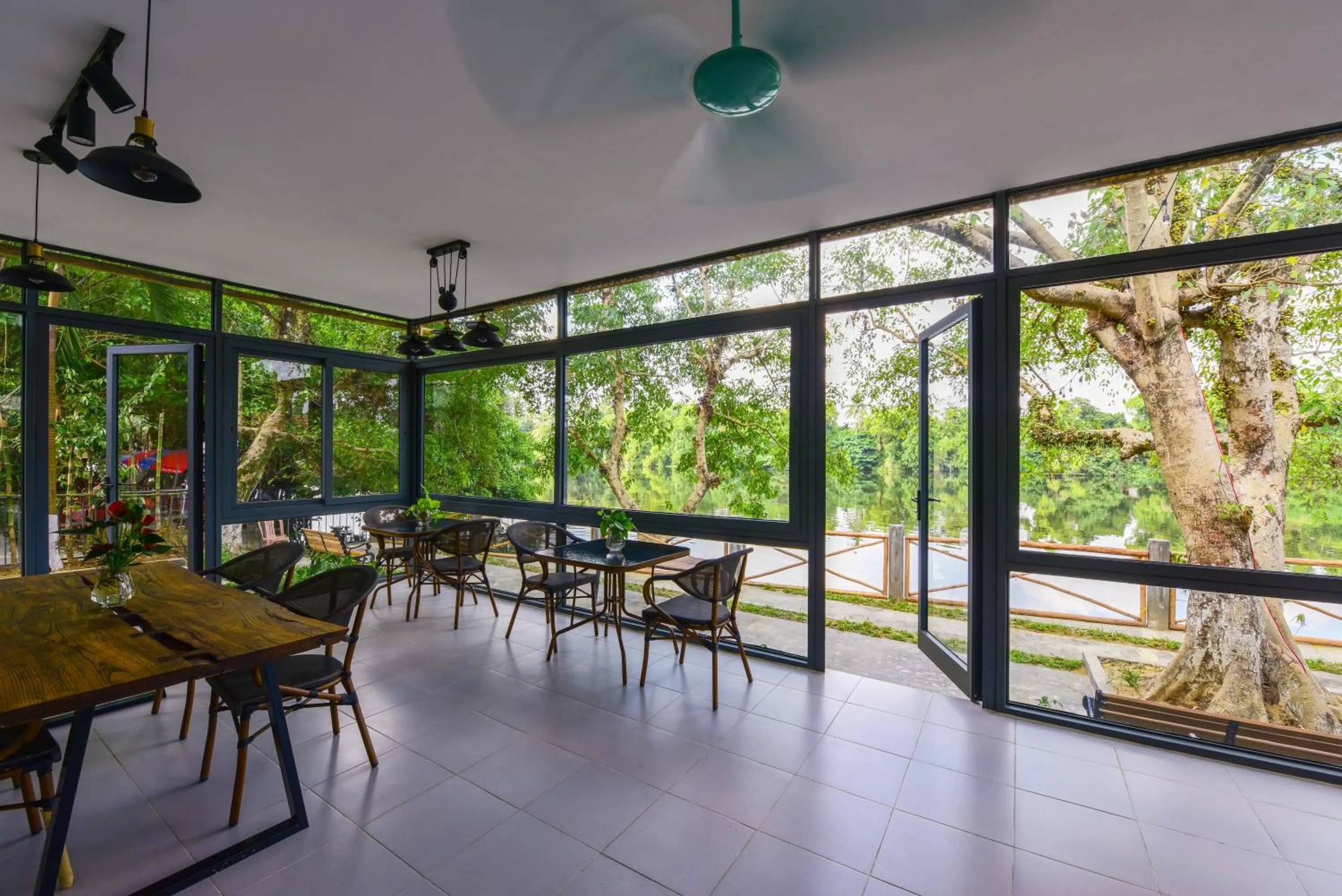Balcony/Terrace in La Paix Hue